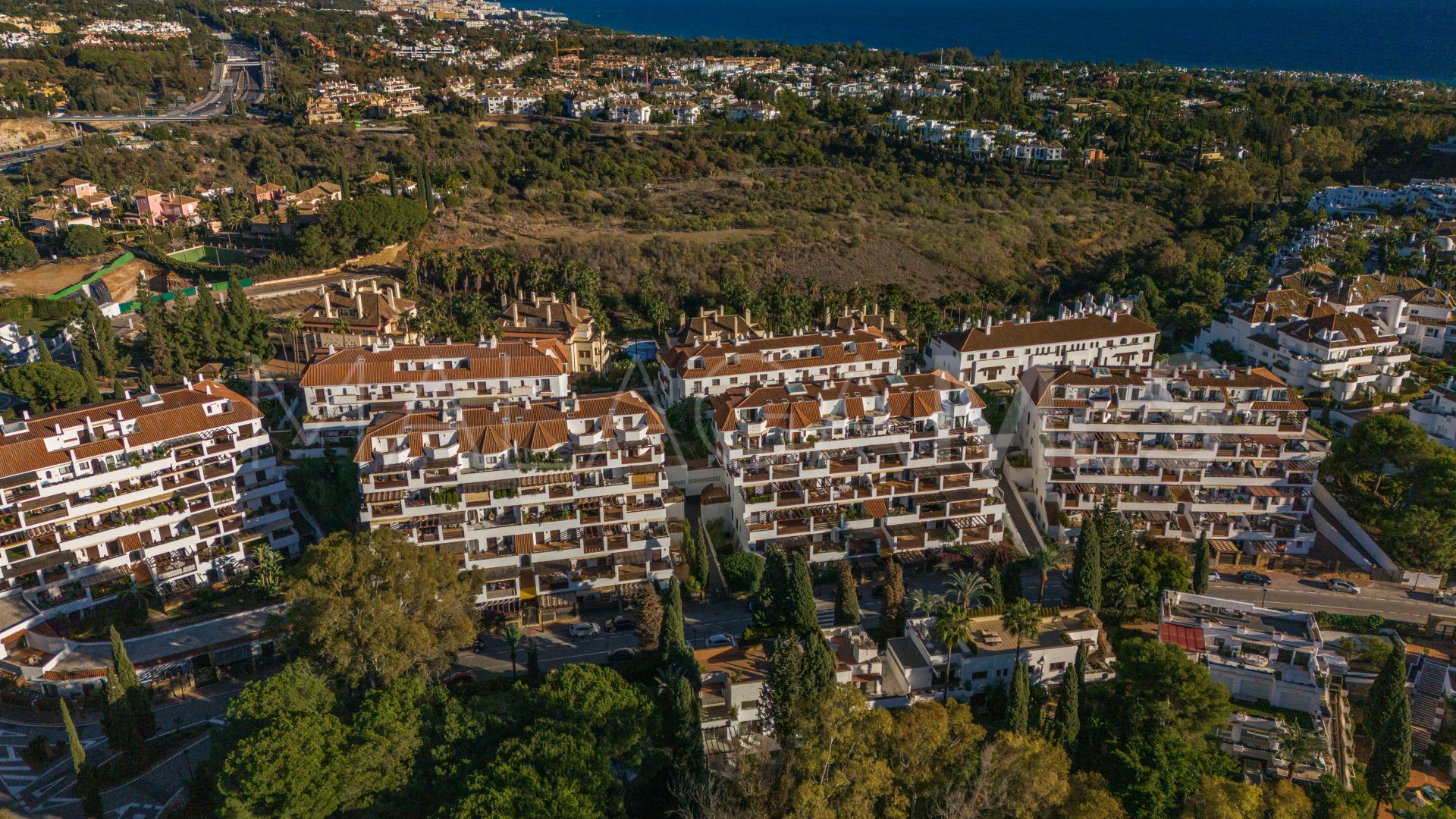 Apartment with 4 bedrooms for sale in Las Lomas del Marbella Club