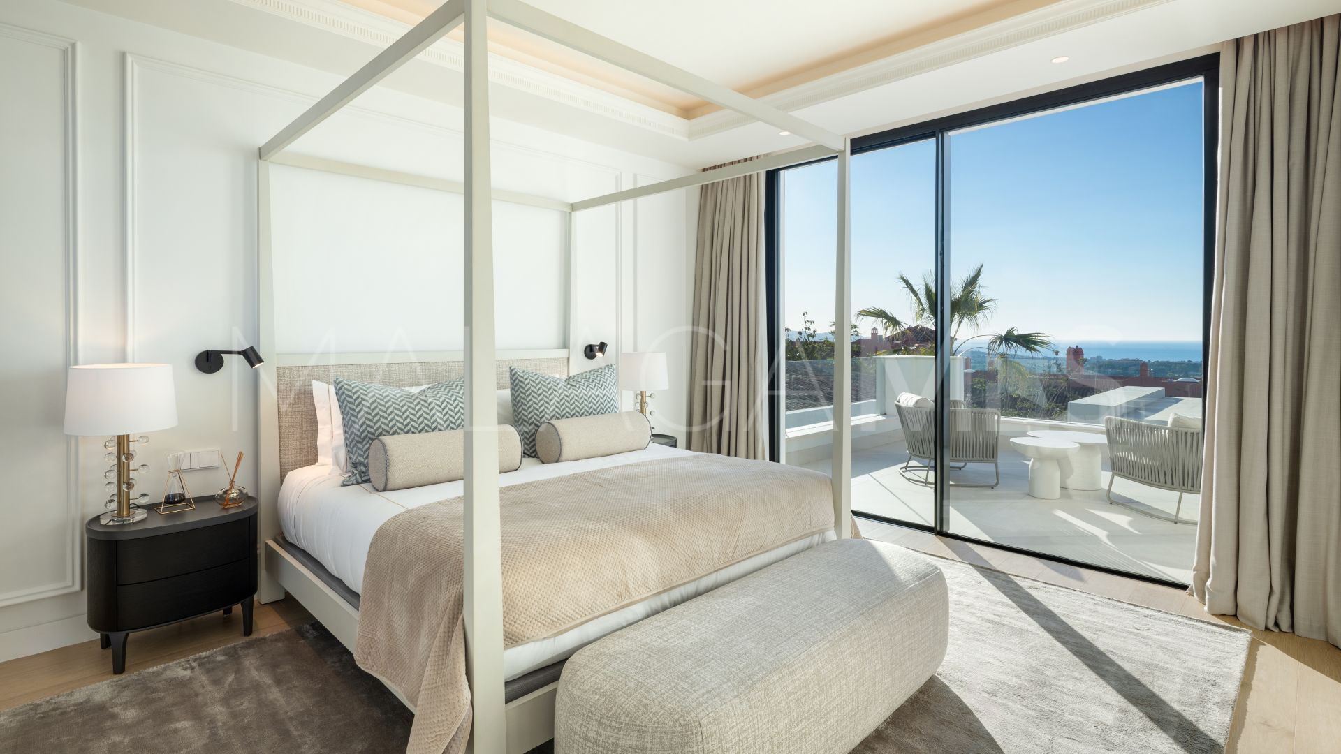 Villa for sale in Monte Halcones
