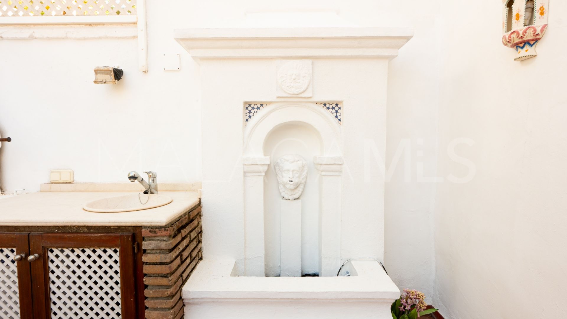 Se vende adosado with 3 bedrooms in Las Lomas del Marbella Club