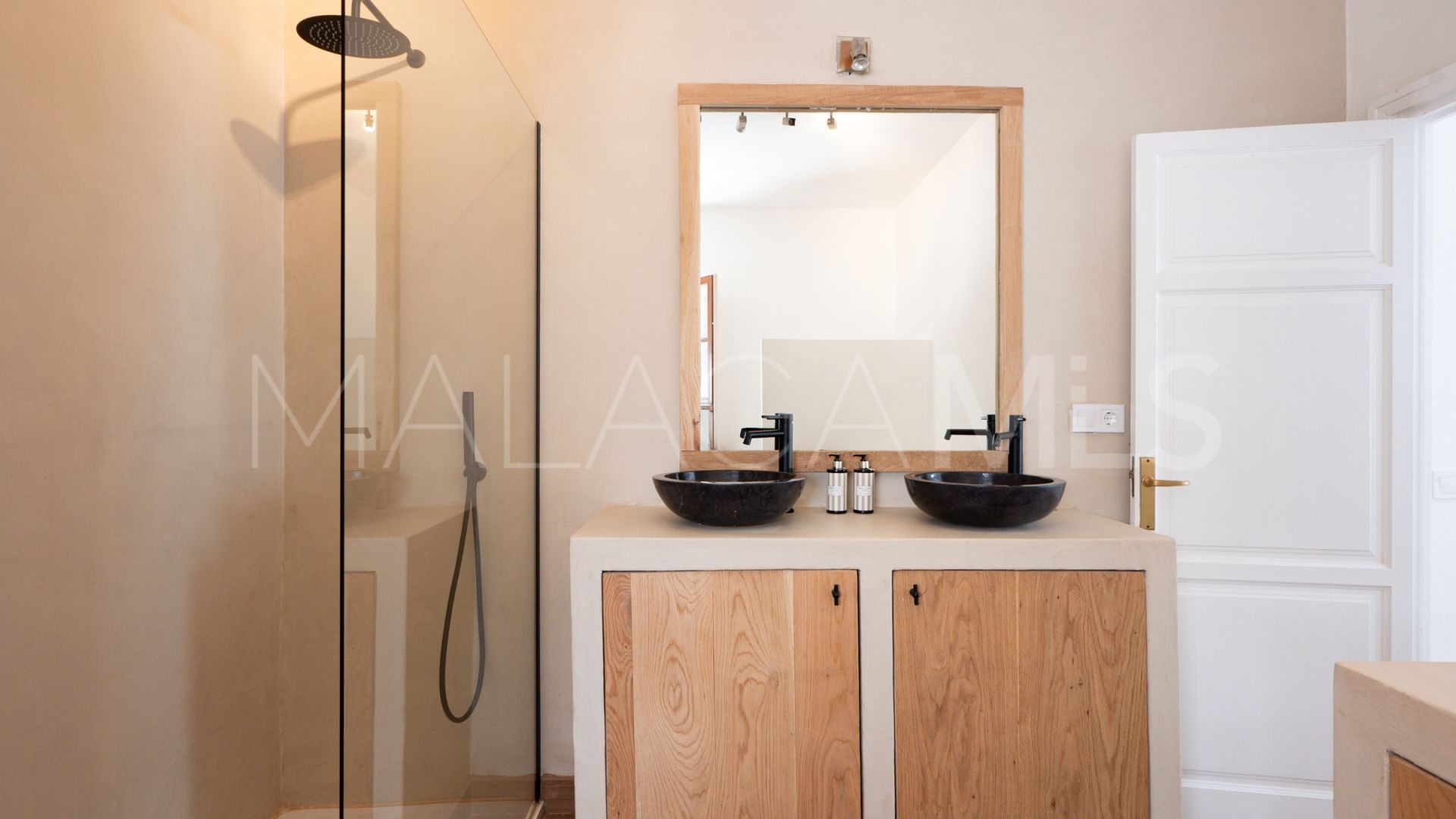 Se vende adosado with 3 bedrooms in Las Lomas del Marbella Club