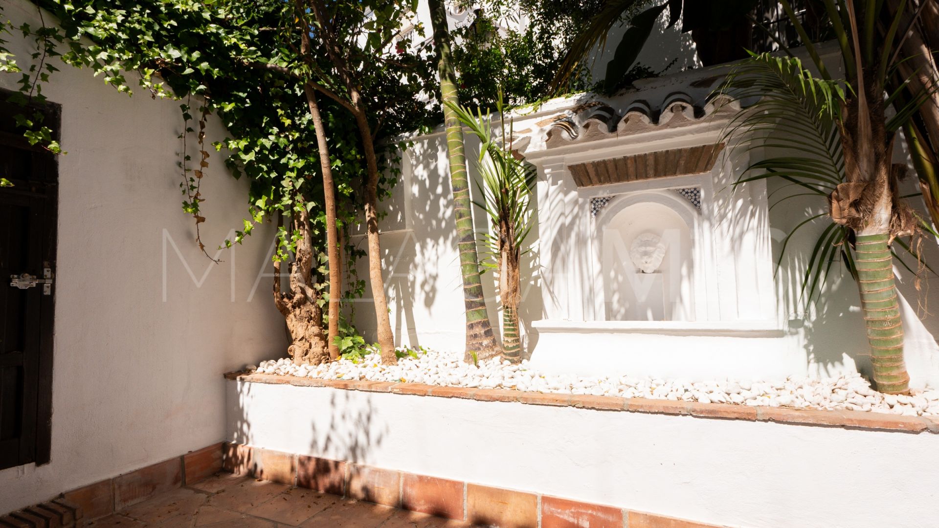 Se vende adosado with 3 bedrooms in Las Lomas del Marbella Club