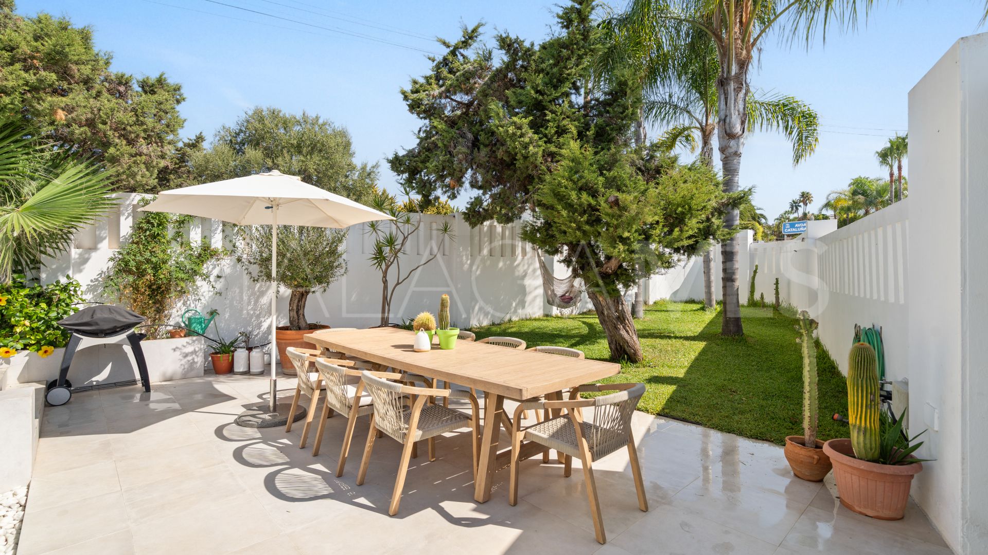 Villa for sale in Marbesa