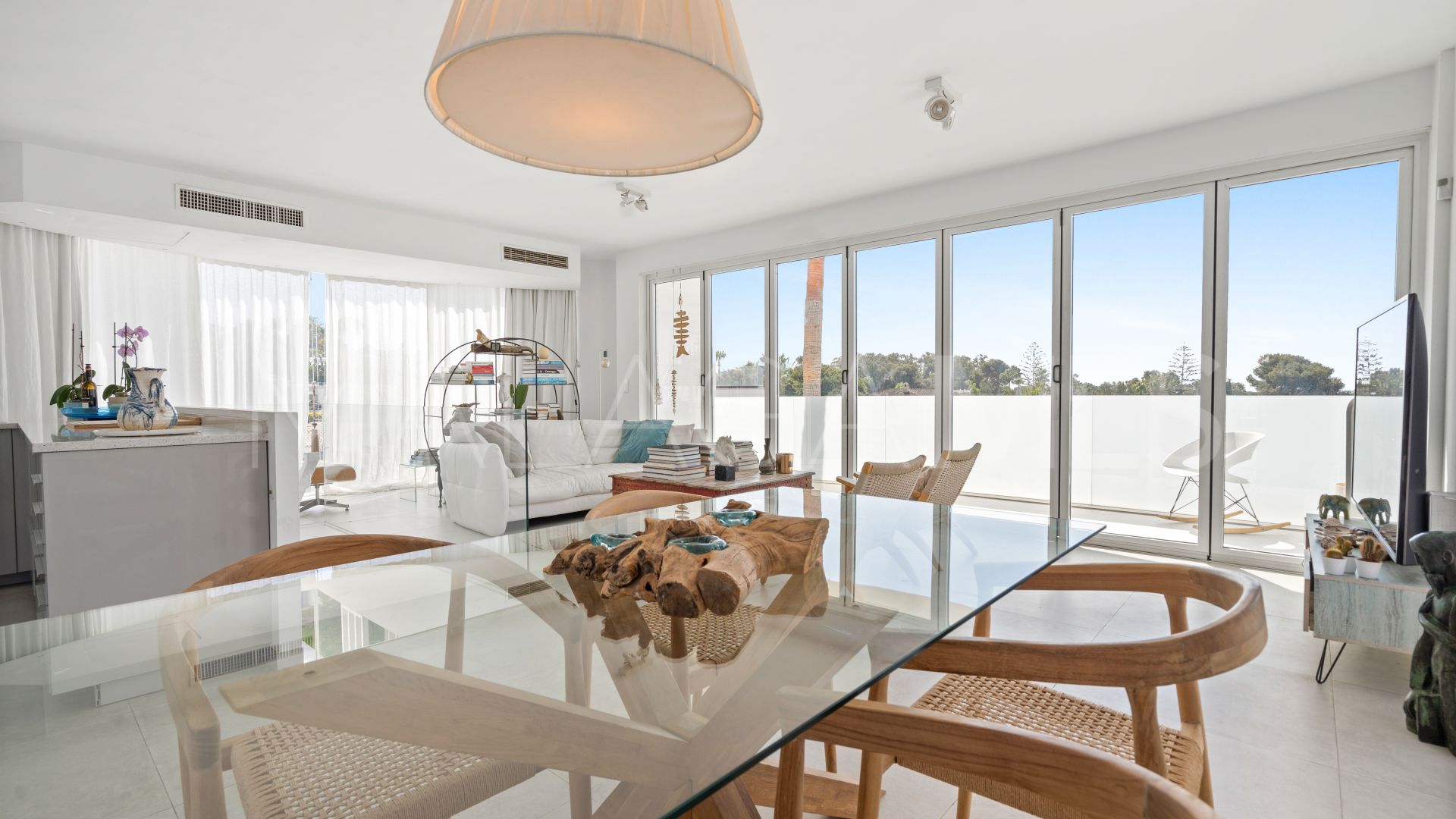 Villa for sale in Marbesa