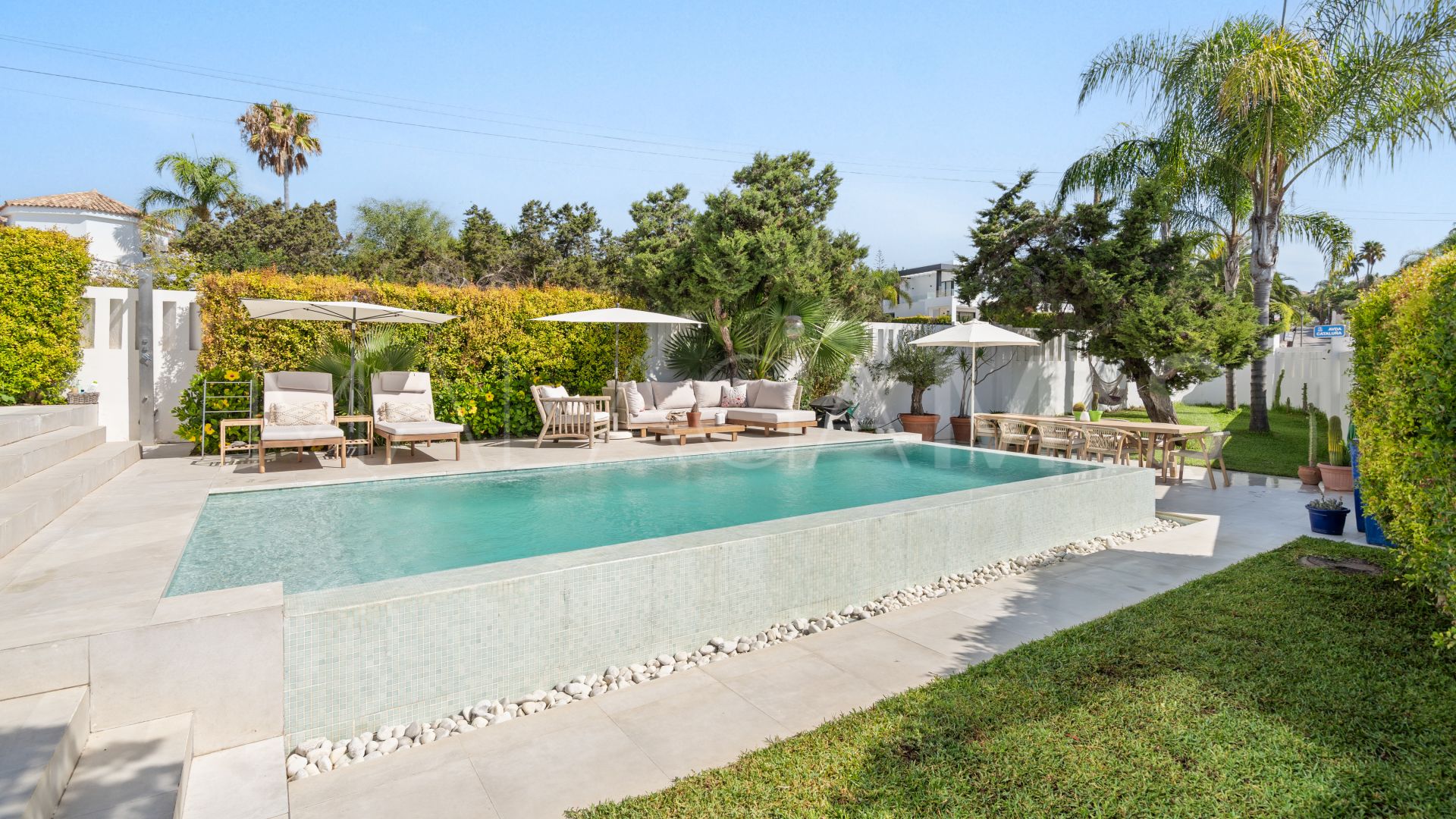 Villa for sale in Marbesa