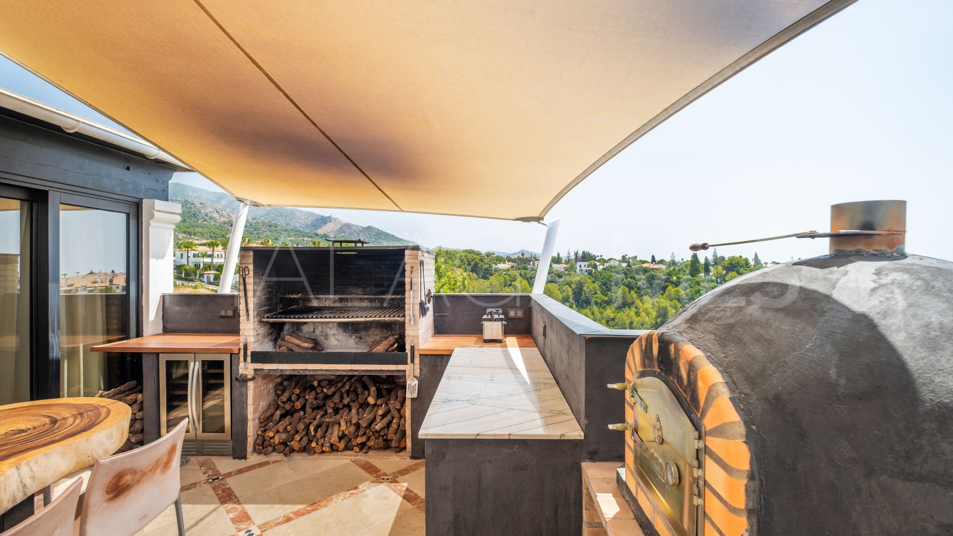 Duplex penthouse for sale in Monte Paraiso Country Club