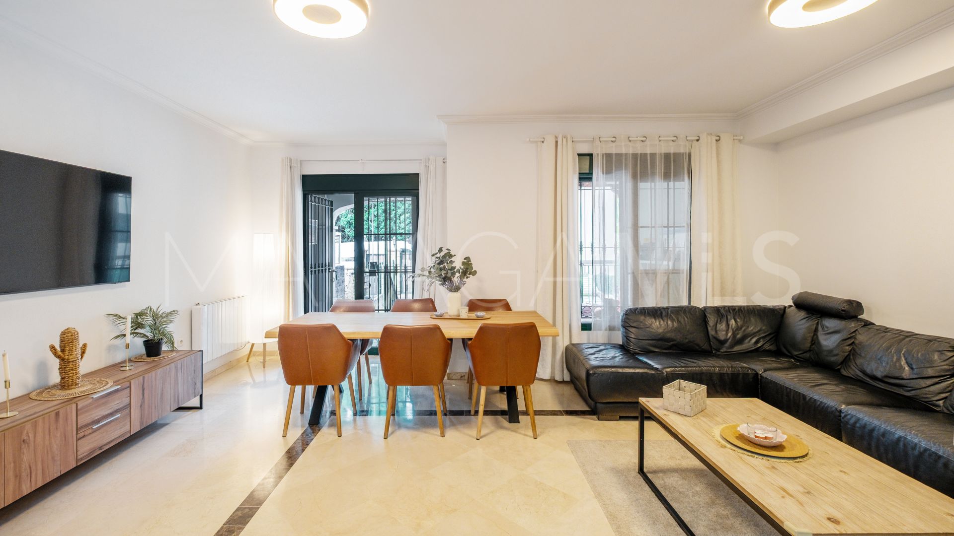 Adosado for sale with 3 bedrooms in Nagüeles