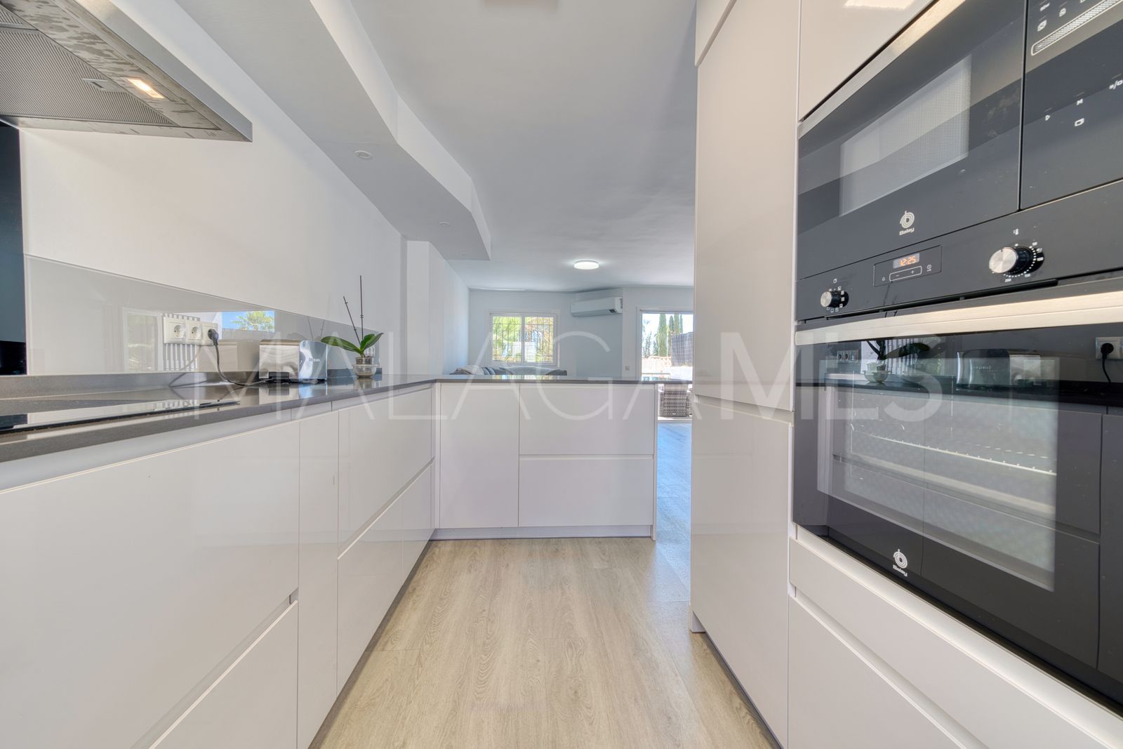 Radhus for sale in Los Naranjos