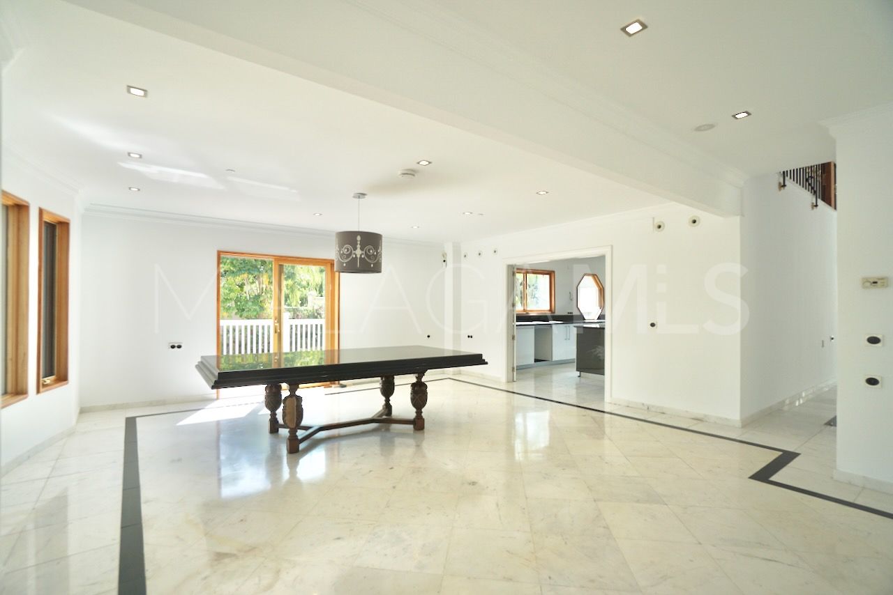 Se vende villa in Altos del Paraiso