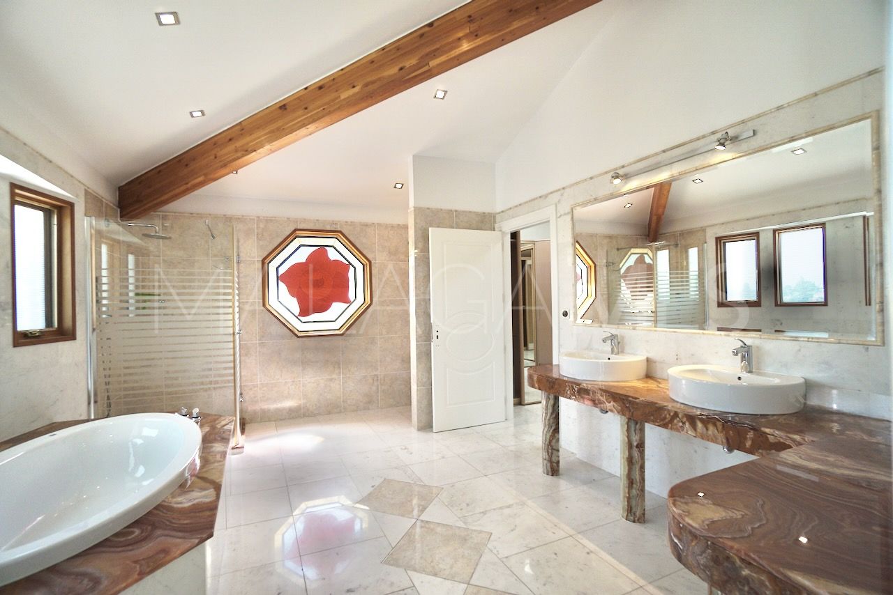 Se vende villa in Altos del Paraiso