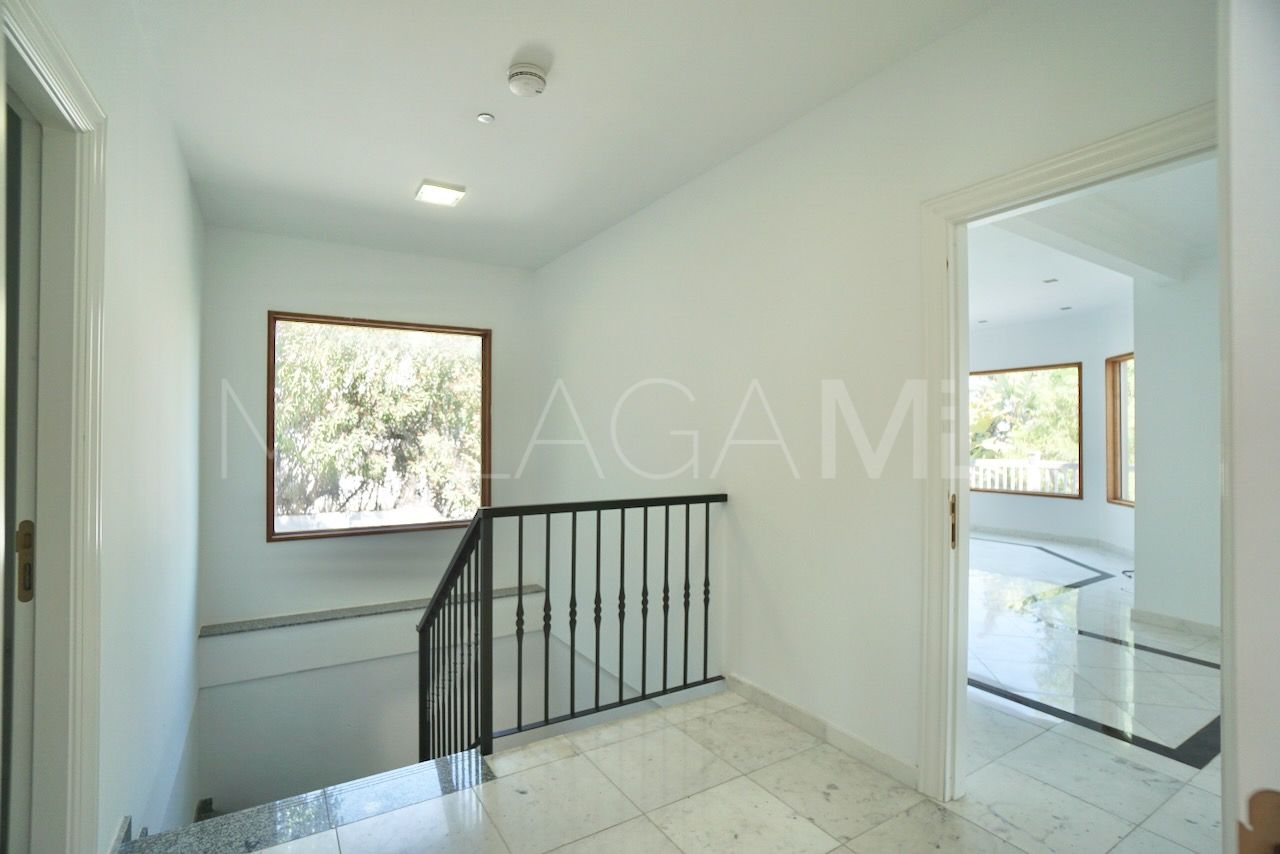 Se vende villa in Altos del Paraiso
