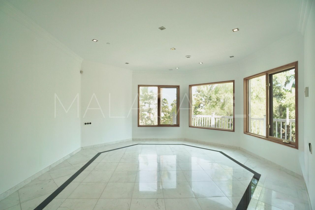 Se vende villa in Altos del Paraiso