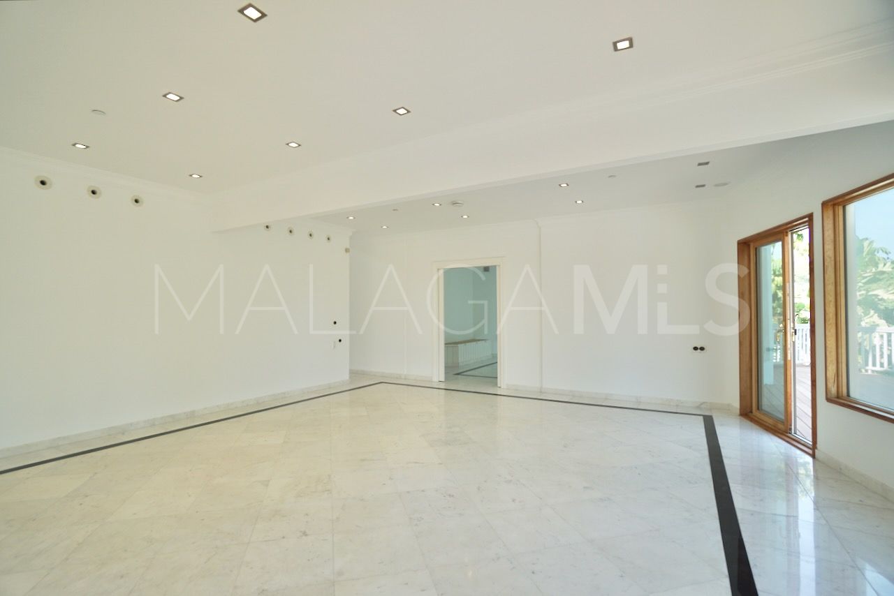 Se vende villa in Altos del Paraiso