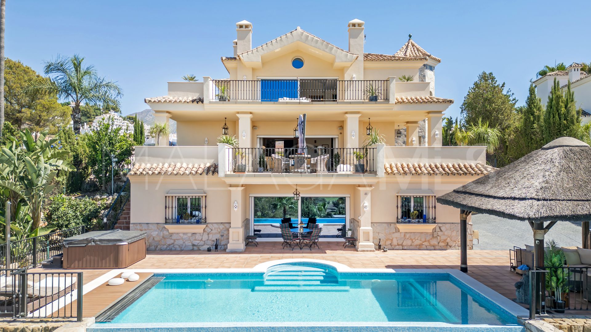 Villa a la venta in Nueva Andalucia de 4 bedrooms