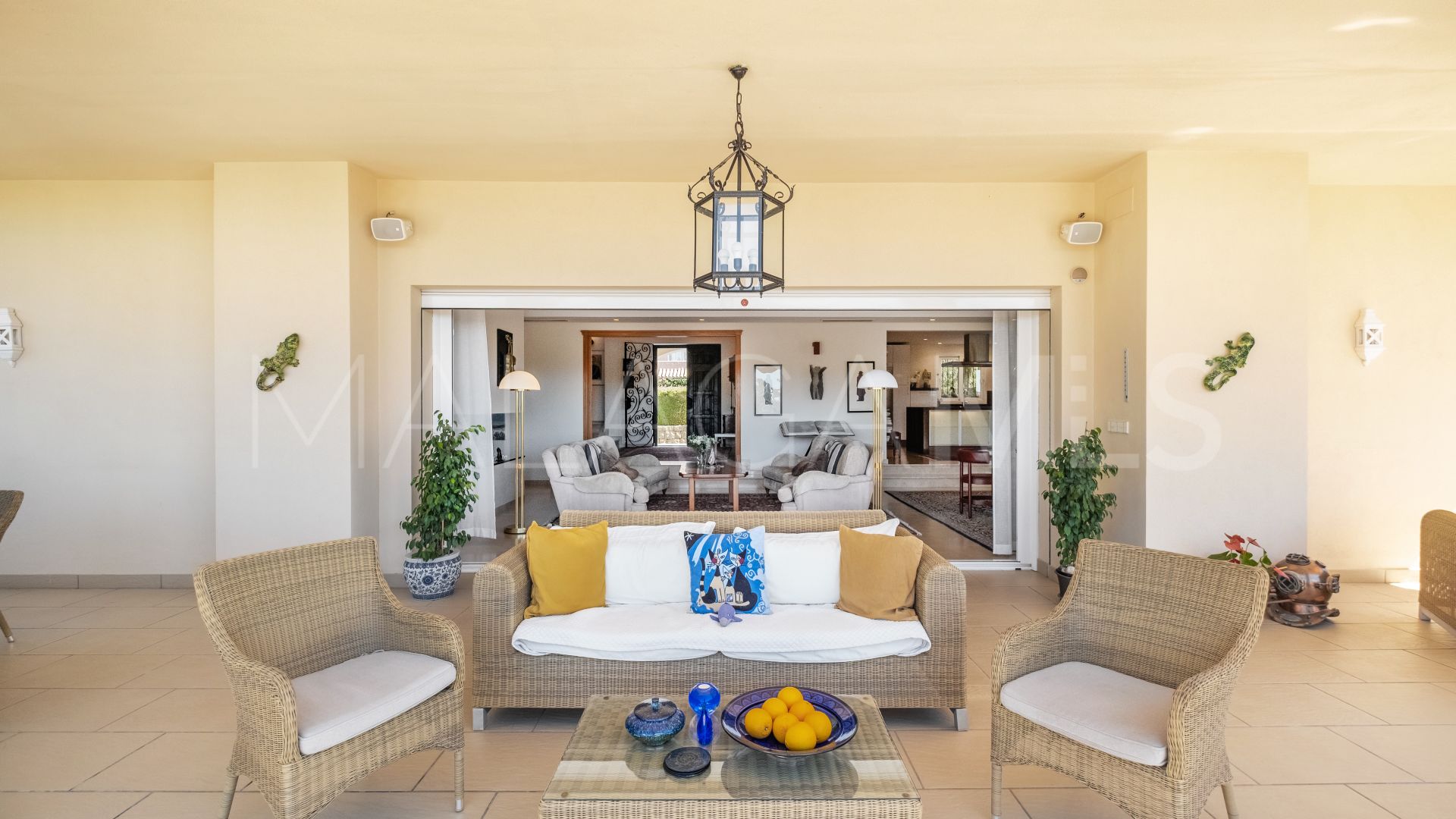 Villa a la venta in Nueva Andalucia de 4 bedrooms