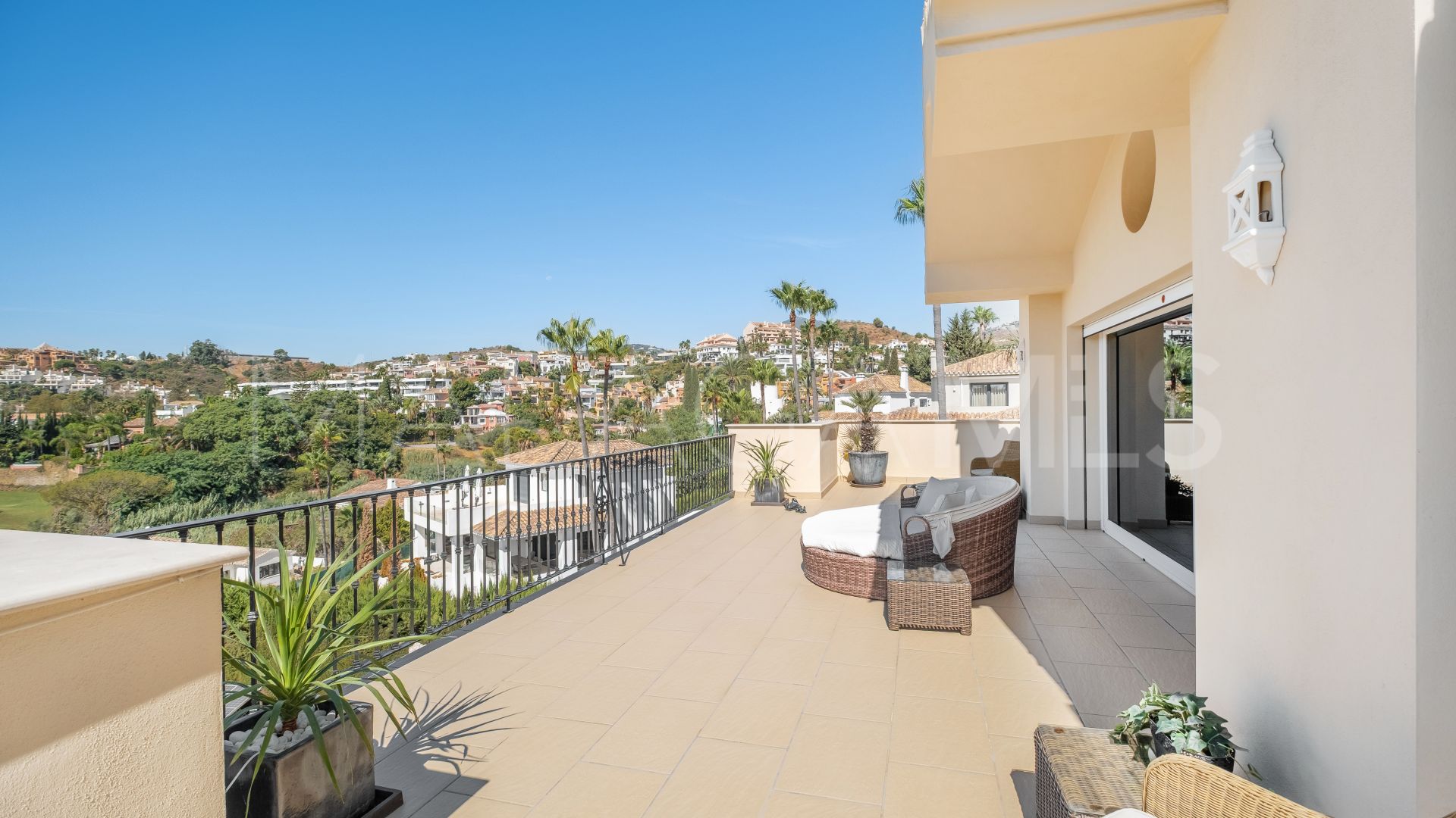 Villa a la venta in Nueva Andalucia de 4 bedrooms