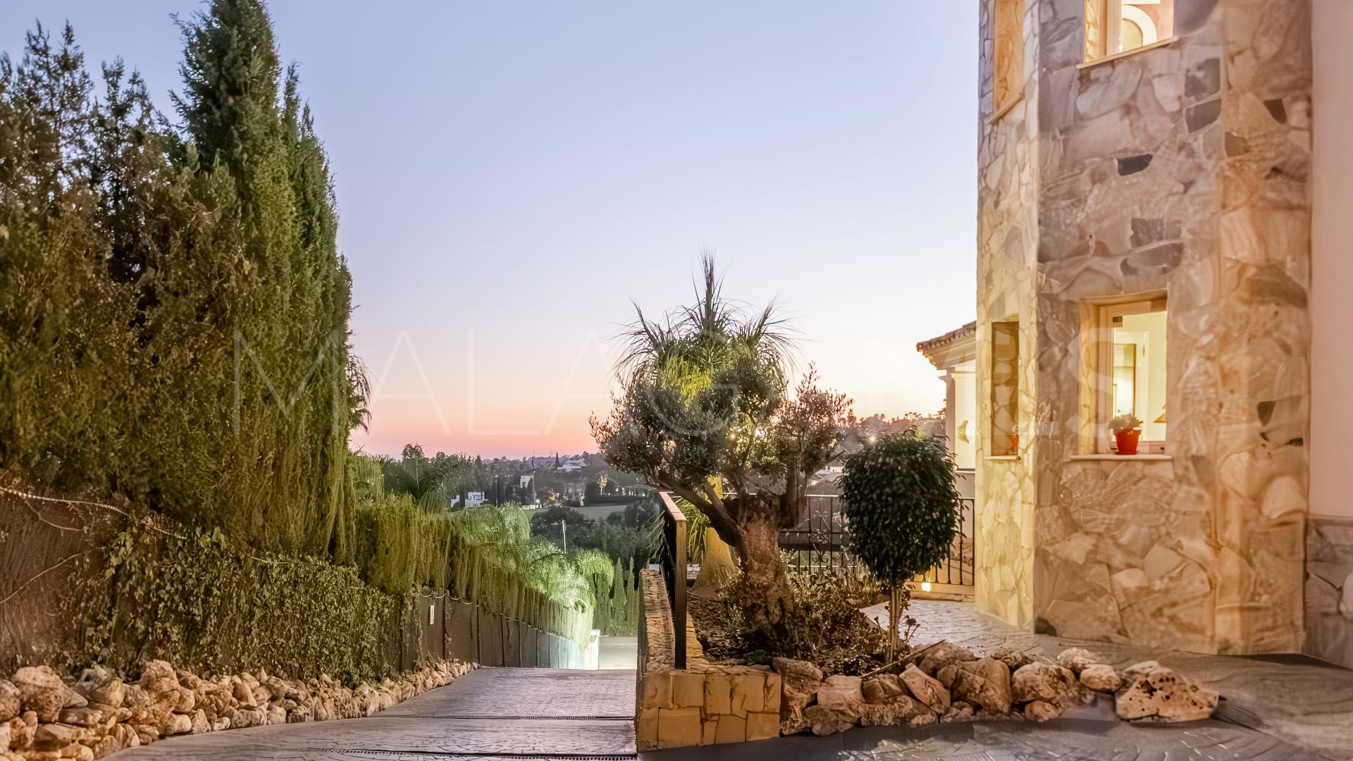 Villa a la venta in Nueva Andalucia de 4 bedrooms
