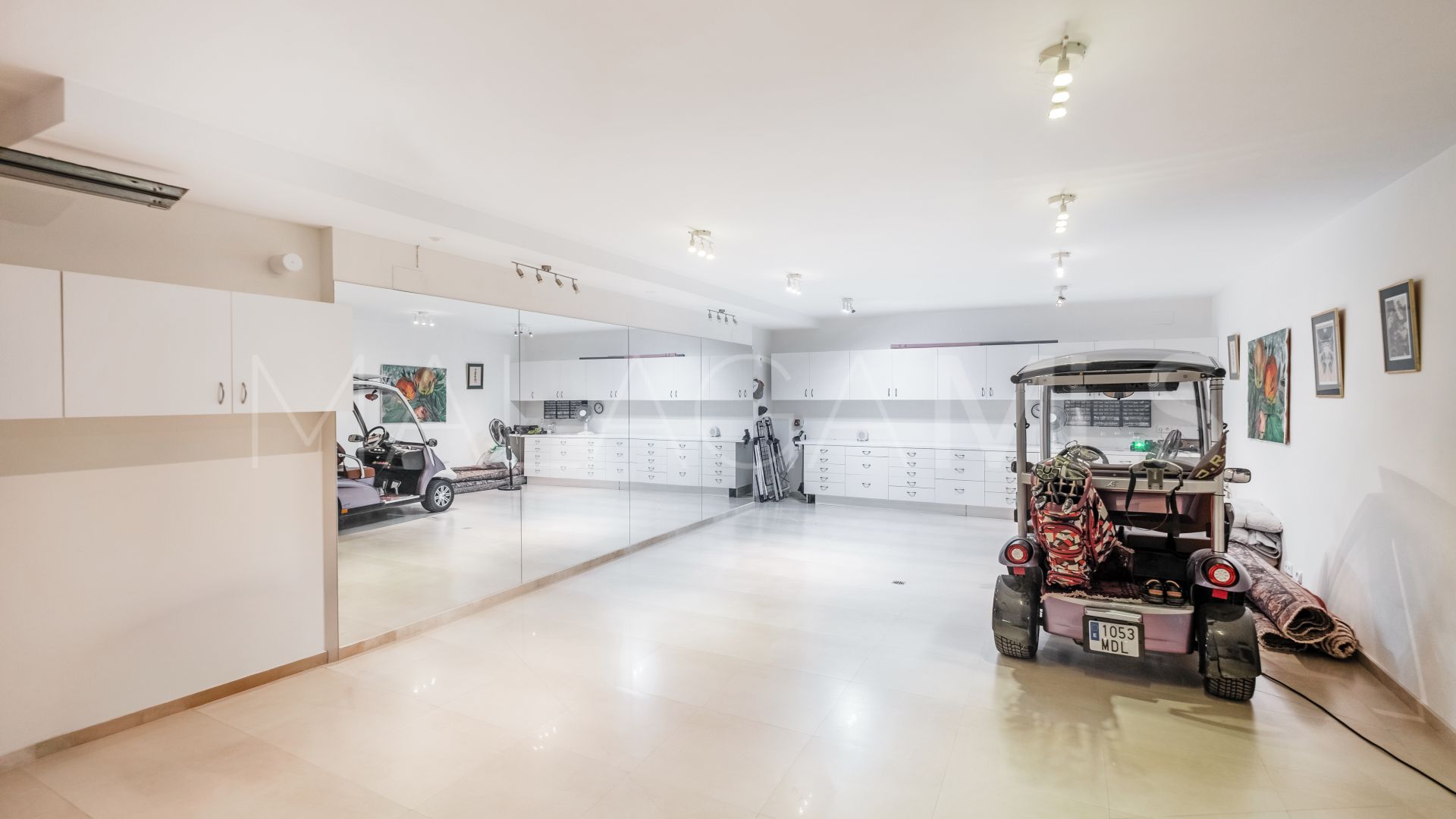 Villa a la venta in Nueva Andalucia de 4 bedrooms