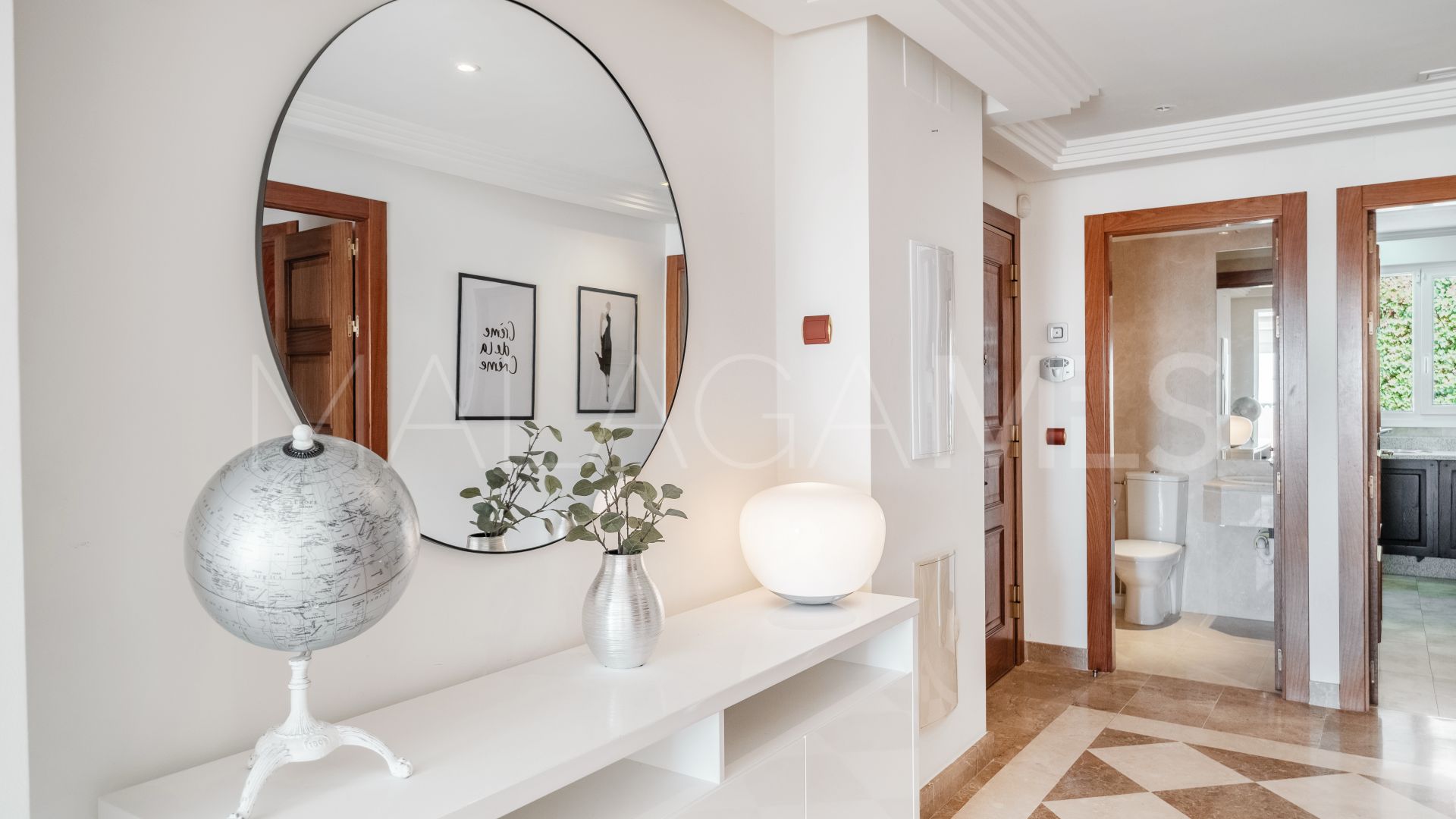 2 bedrooms Nueva Andalucia apartment for sale