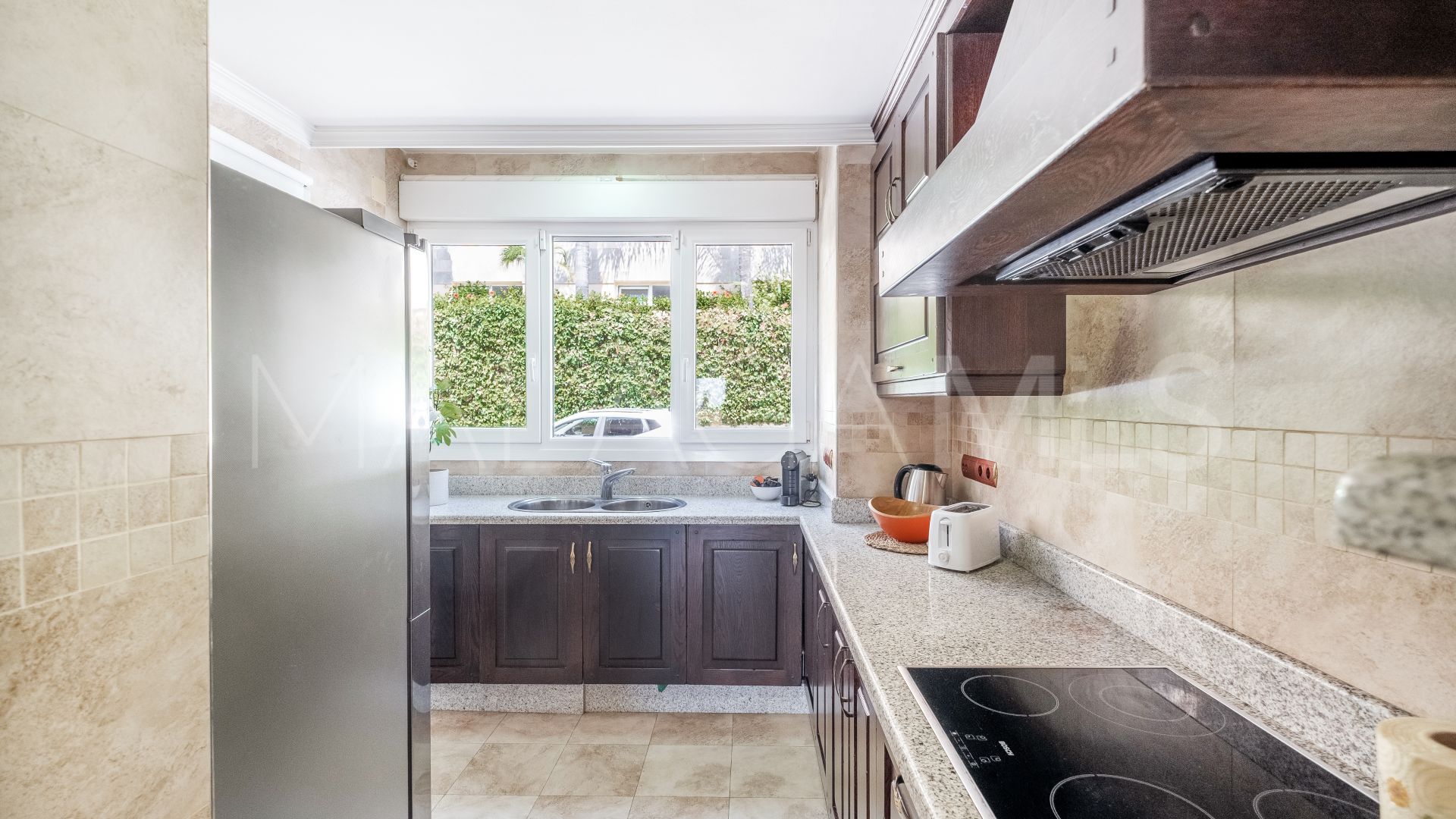 2 bedrooms Nueva Andalucia apartment for sale