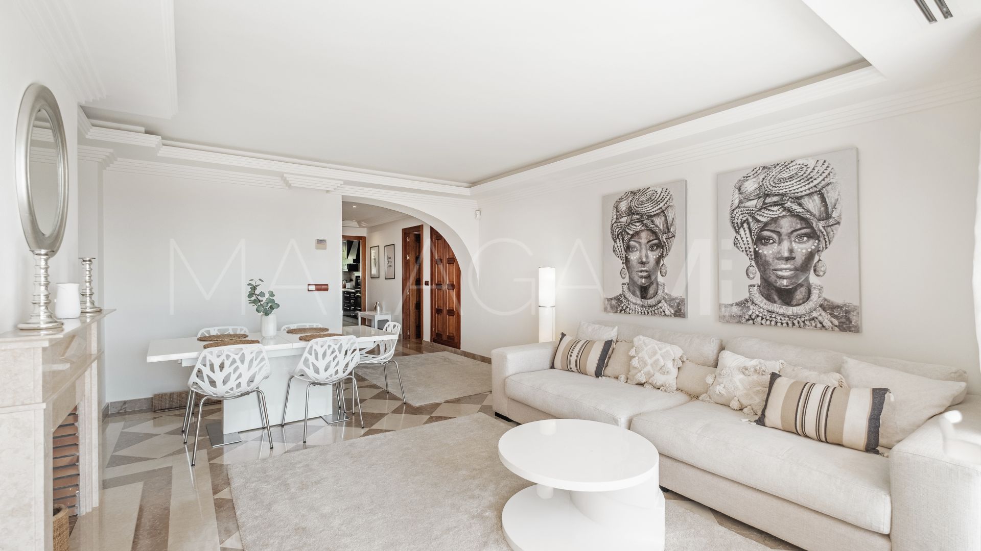 2 bedrooms Nueva Andalucia apartment for sale