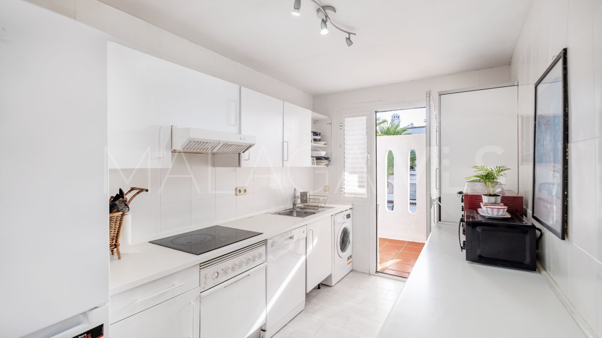 Atico duplex for sale in Los Naranjos de Marbella