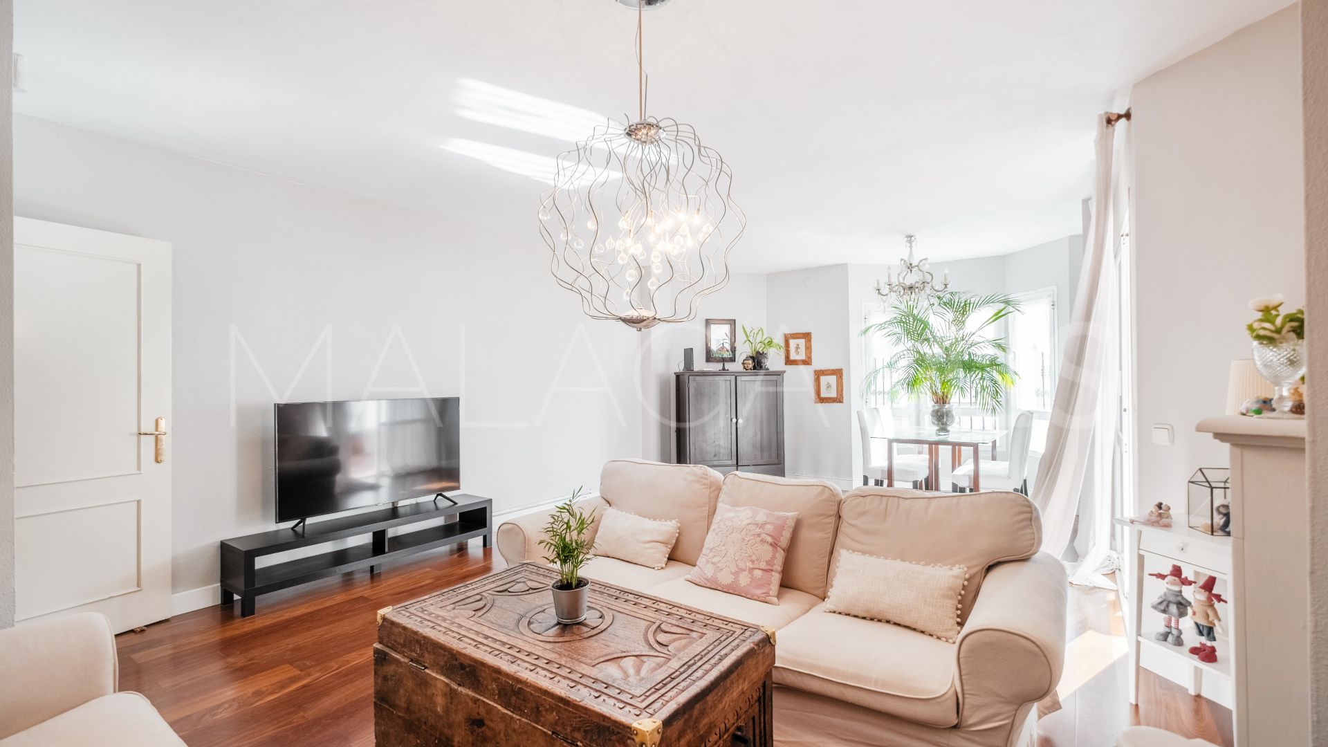 Atico duplex for sale in Los Naranjos de Marbella