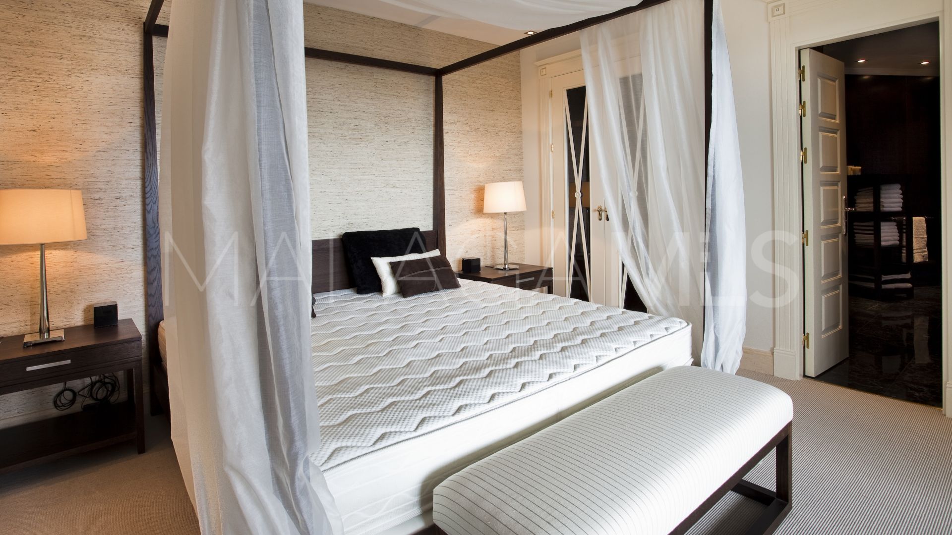 Se vende triplex with 7 bedrooms in Nueva Alcantara