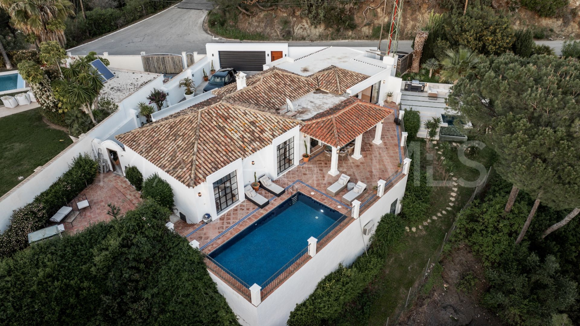 El Madroñal, villa for sale