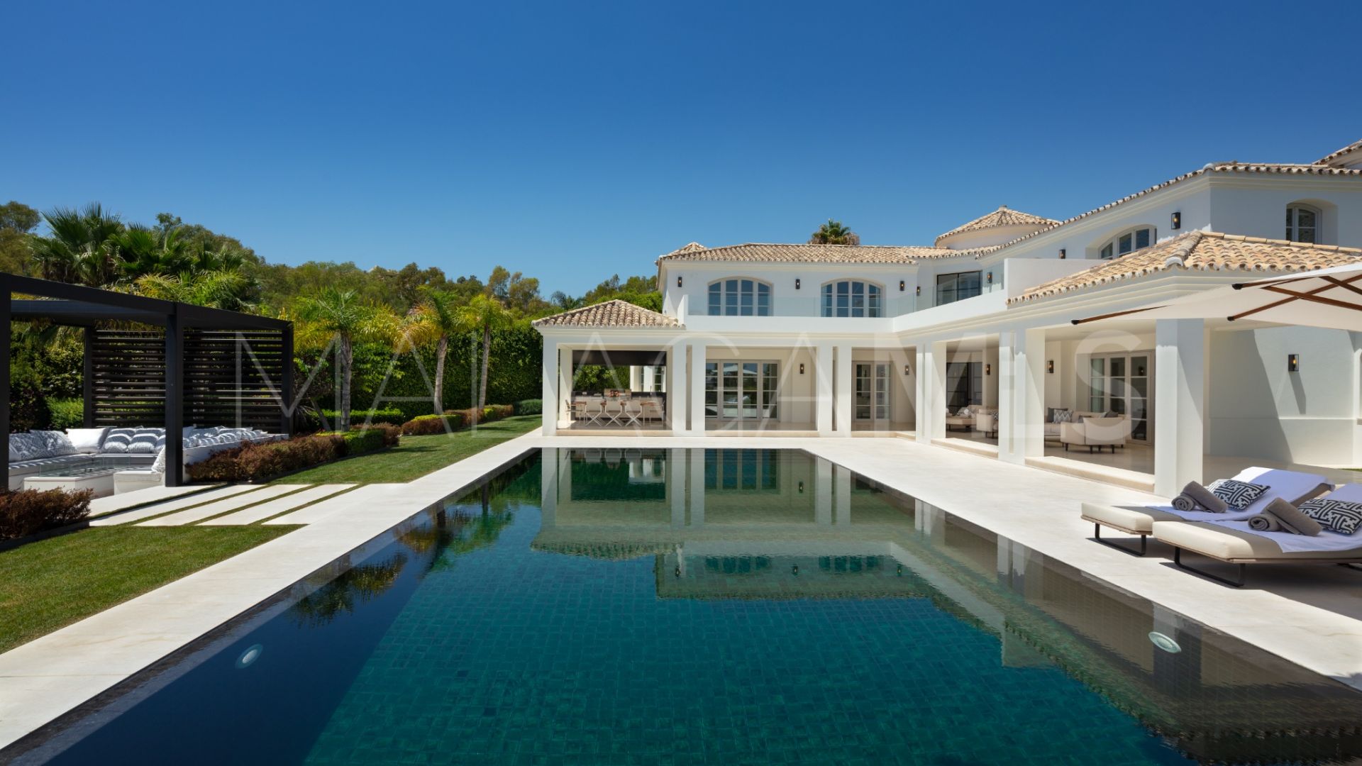 Villa in Nueva Andalucia for sale