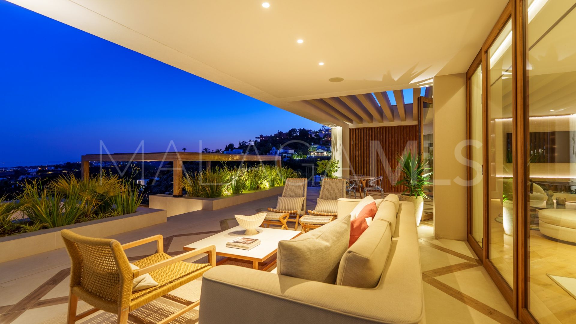 Se vende villa in The Hills de 5 bedrooms