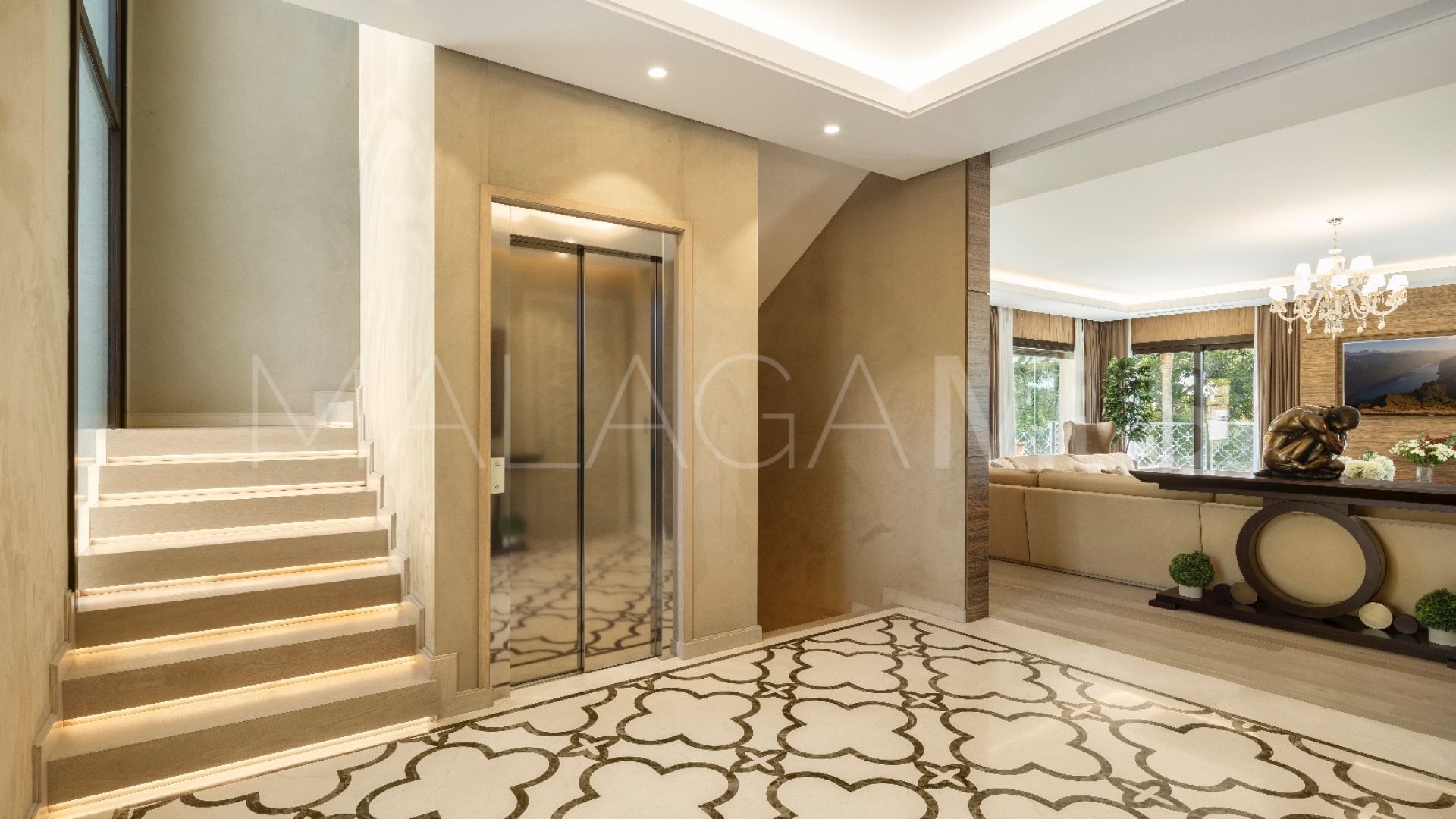 Villa for sale in Nueva Andalucia