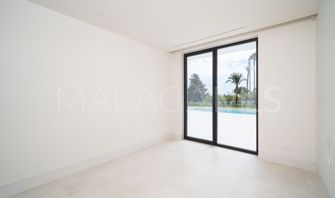 Villa for sale in El Paraiso