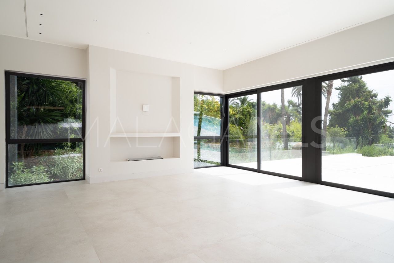 Villa for sale in El Paraiso