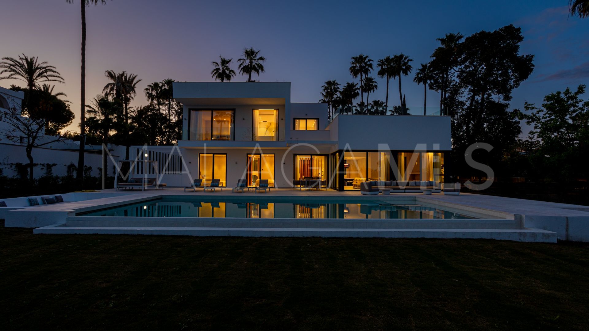 Villa for sale in El Paraiso