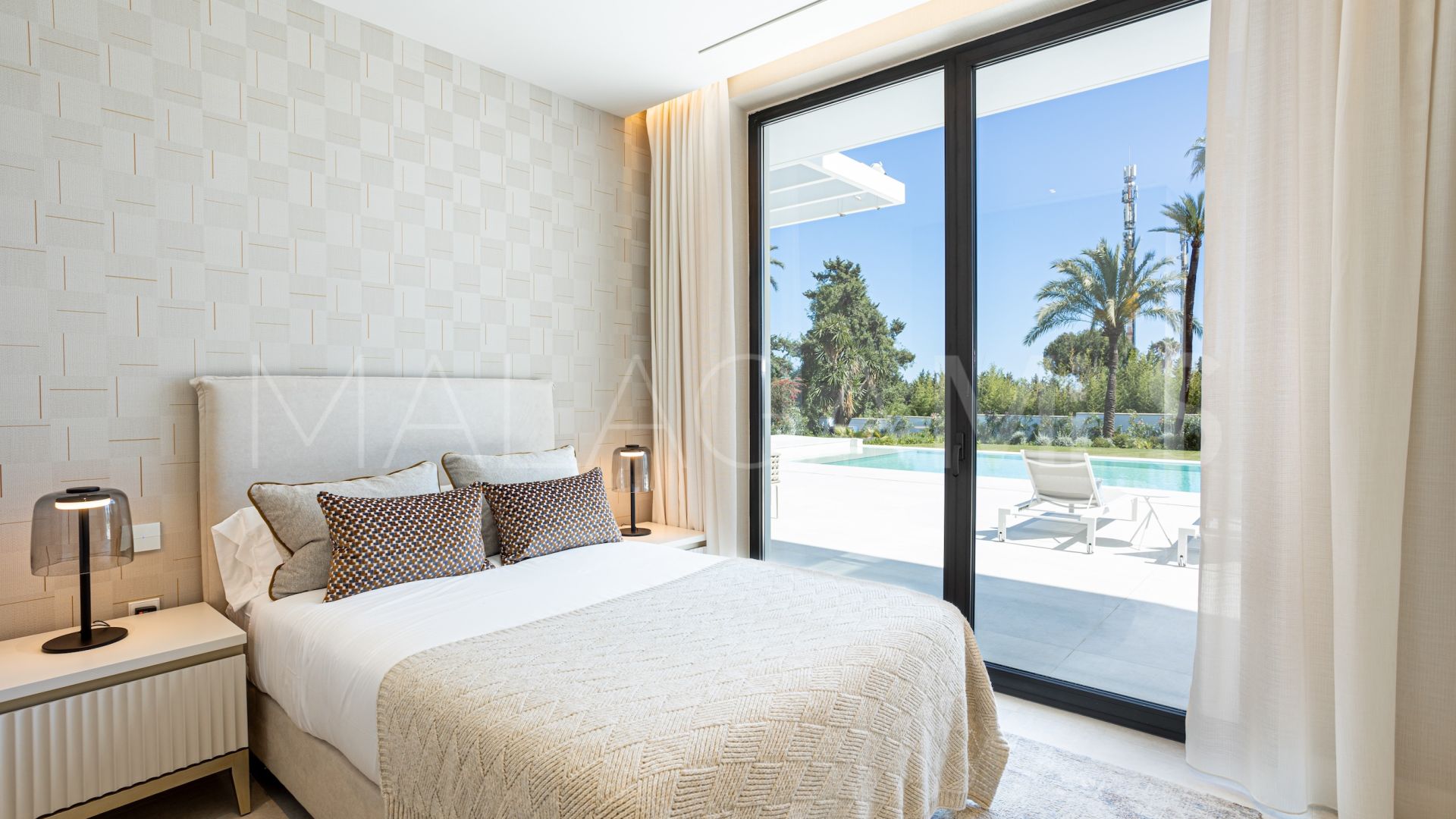 Villa for sale in El Paraiso