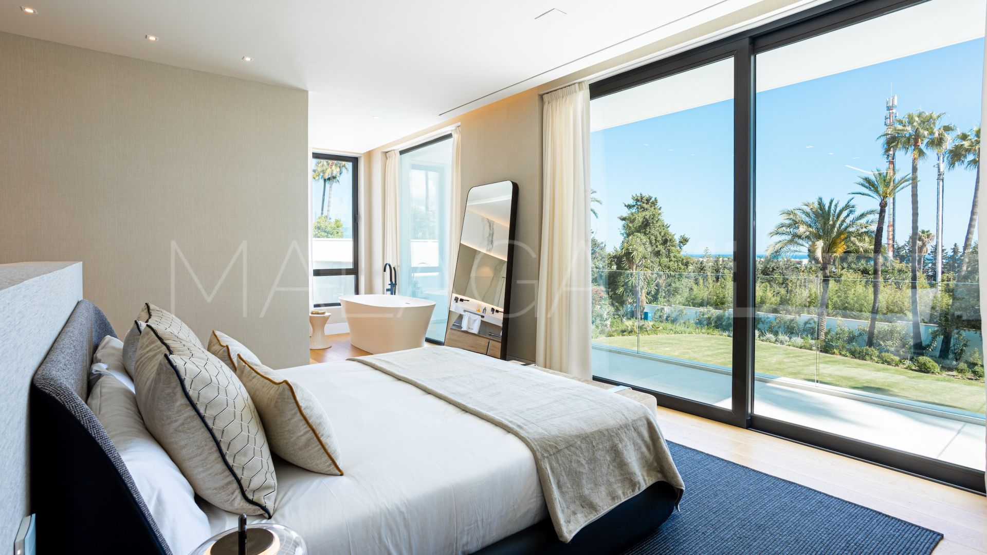 Villa for sale in El Paraiso