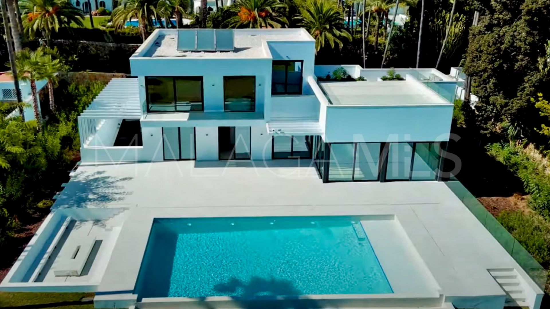 Villa for sale in El Paraiso