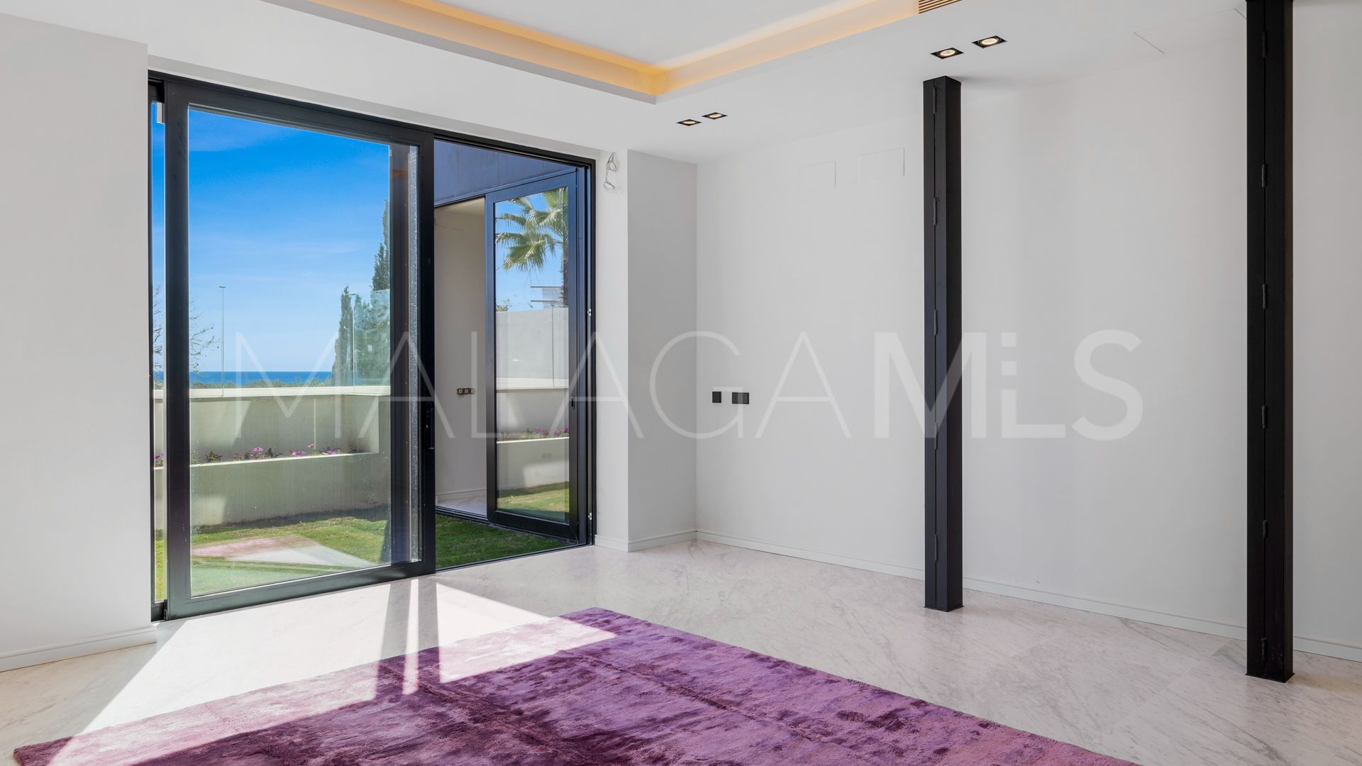 Villa for sale in Los Flamingos Golf