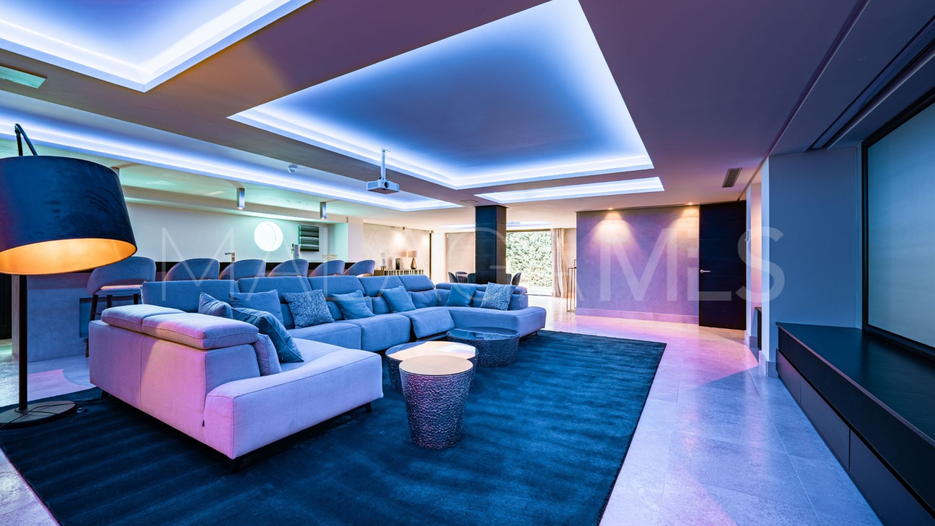 Villa for sale in Los Flamingos Golf