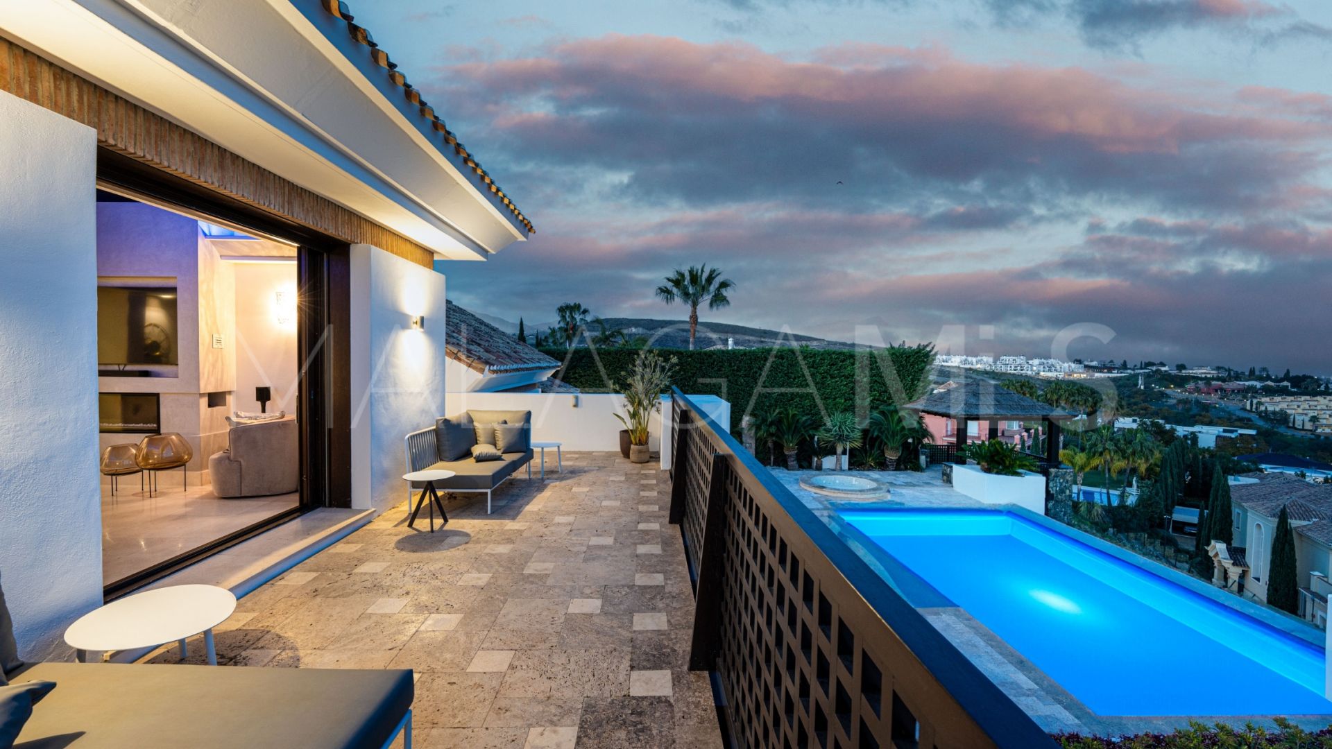 Villa for sale in Los Flamingos Golf
