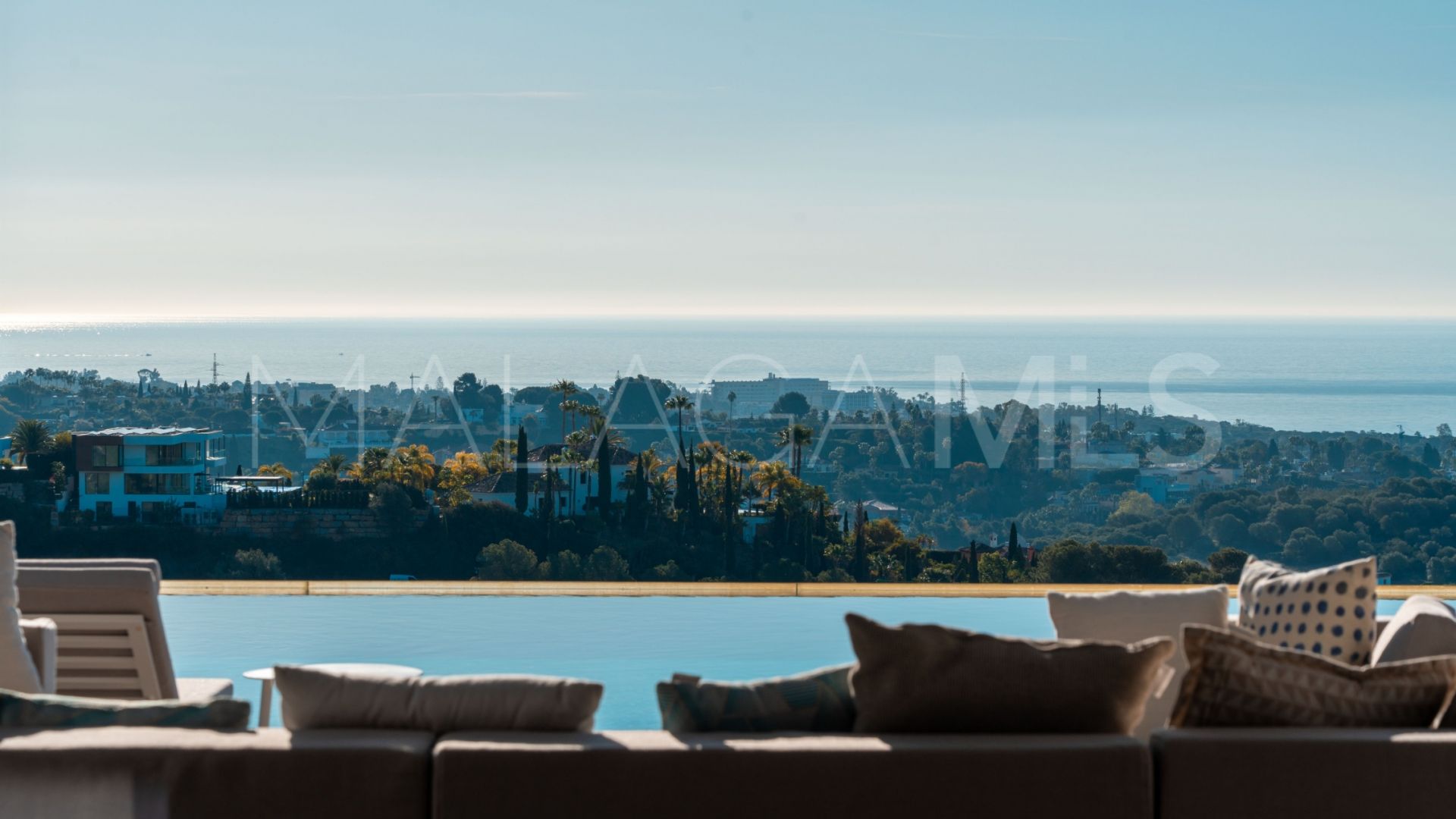Villa for sale in Los Flamingos Golf