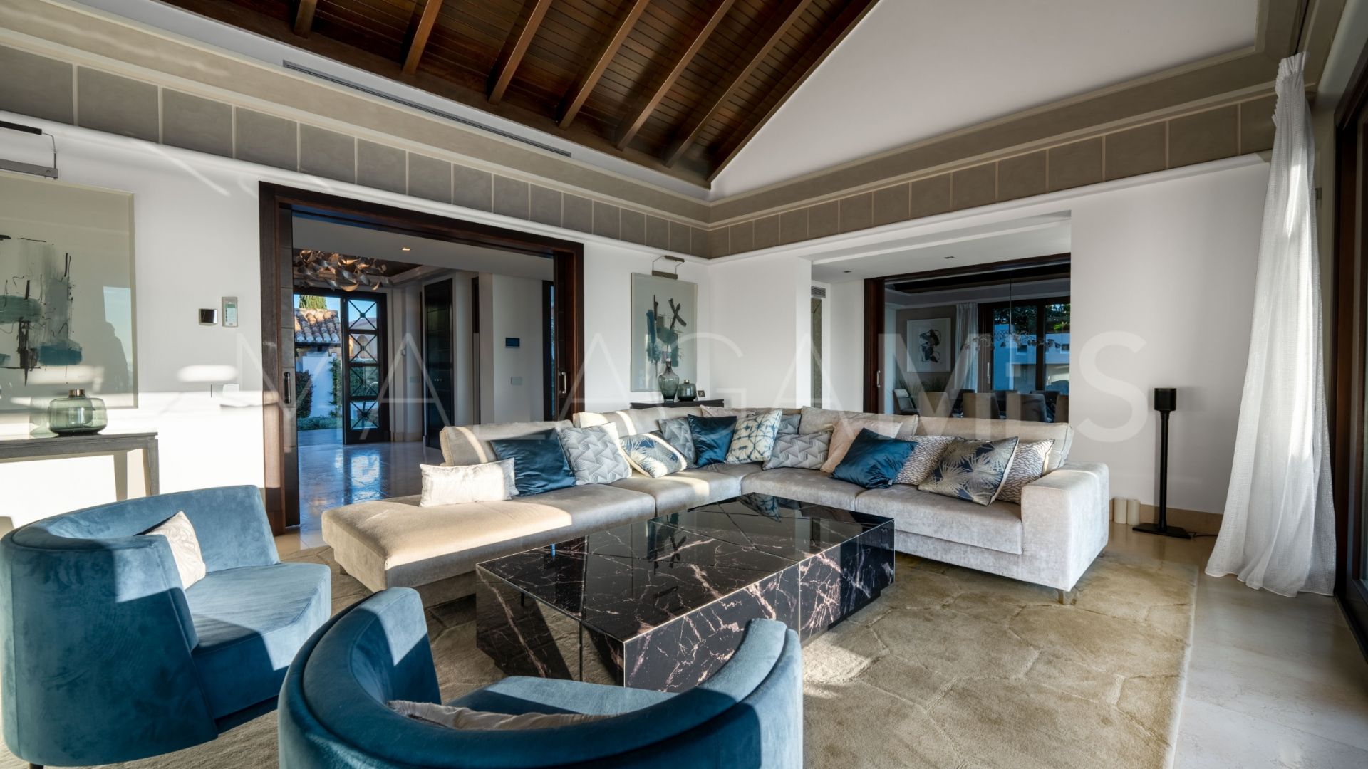 Villa for sale in Los Flamingos Golf