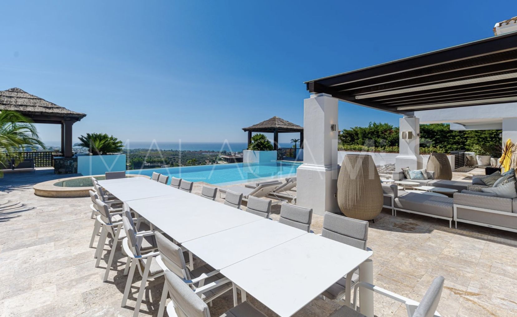 Villa for sale in Los Flamingos Golf