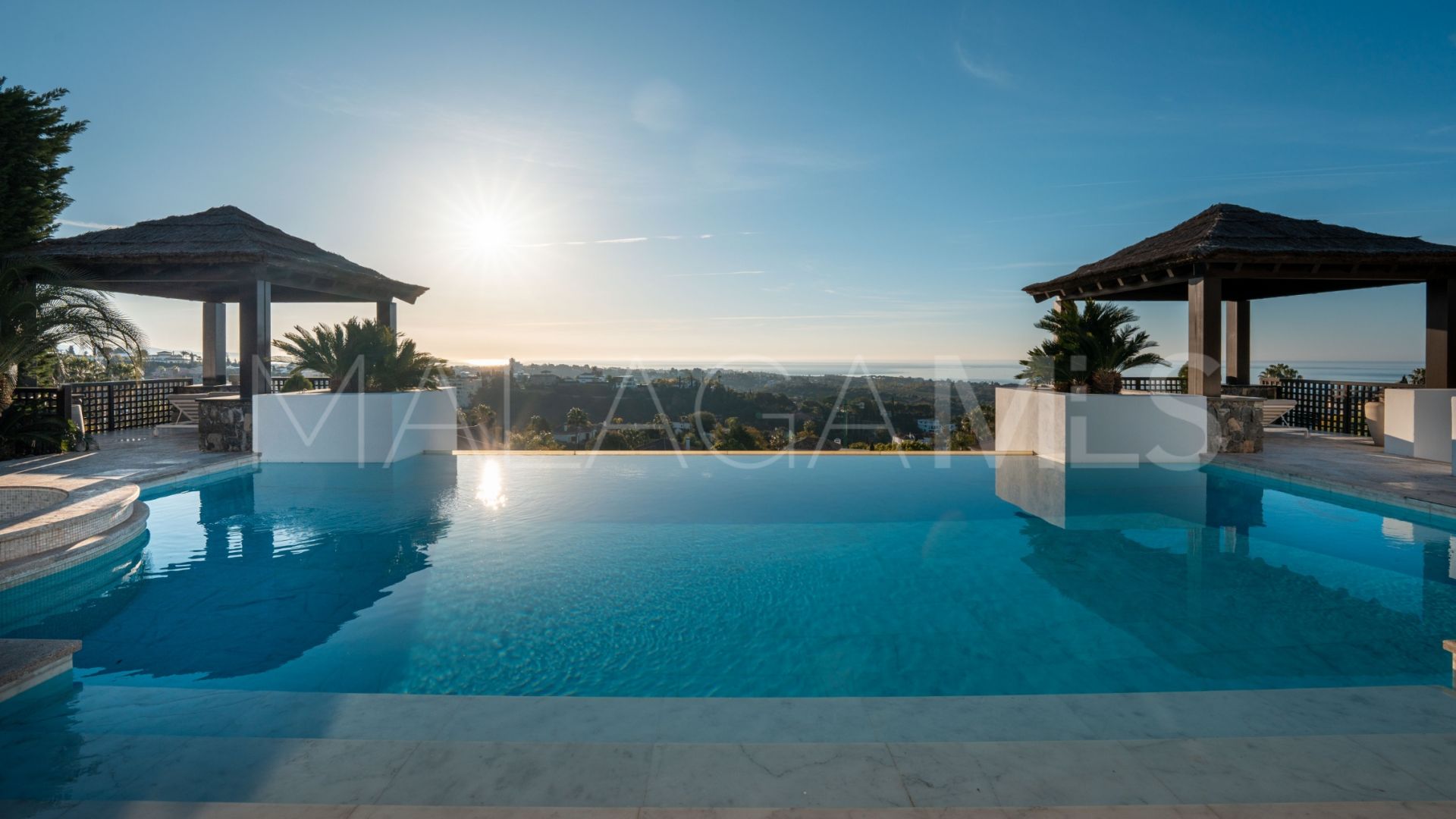 Villa for sale in Los Flamingos Golf