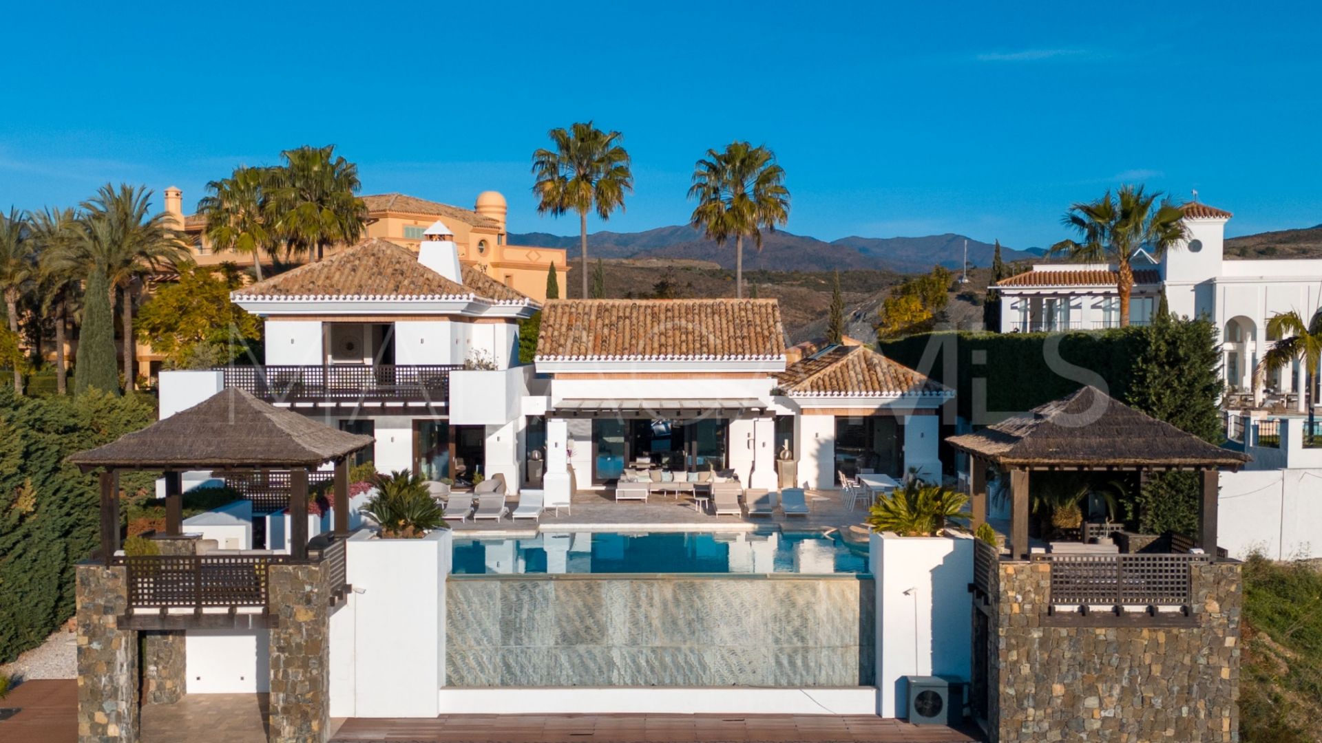 Villa for sale in Los Flamingos Golf