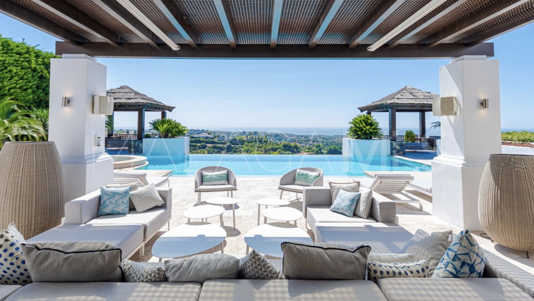 Villa for sale in Los Flamingos Golf