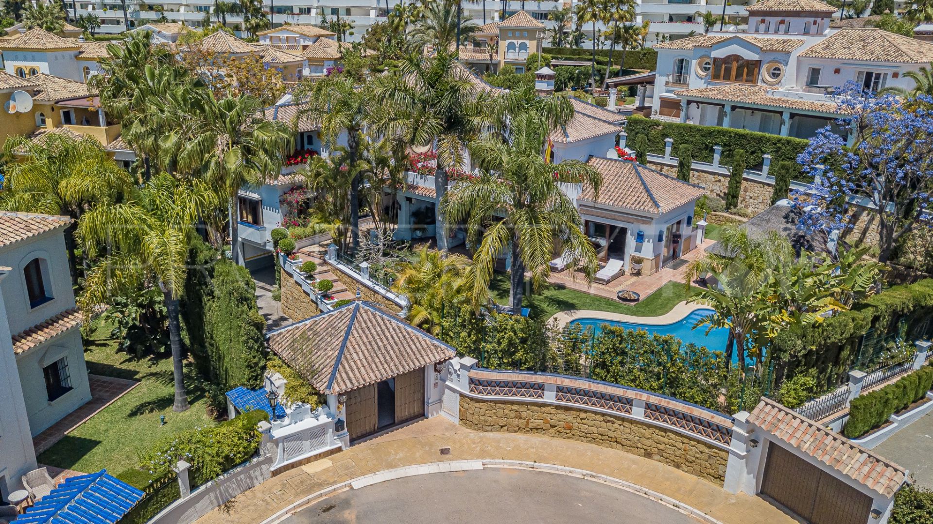 Villa en venta en Bahia de Marbella