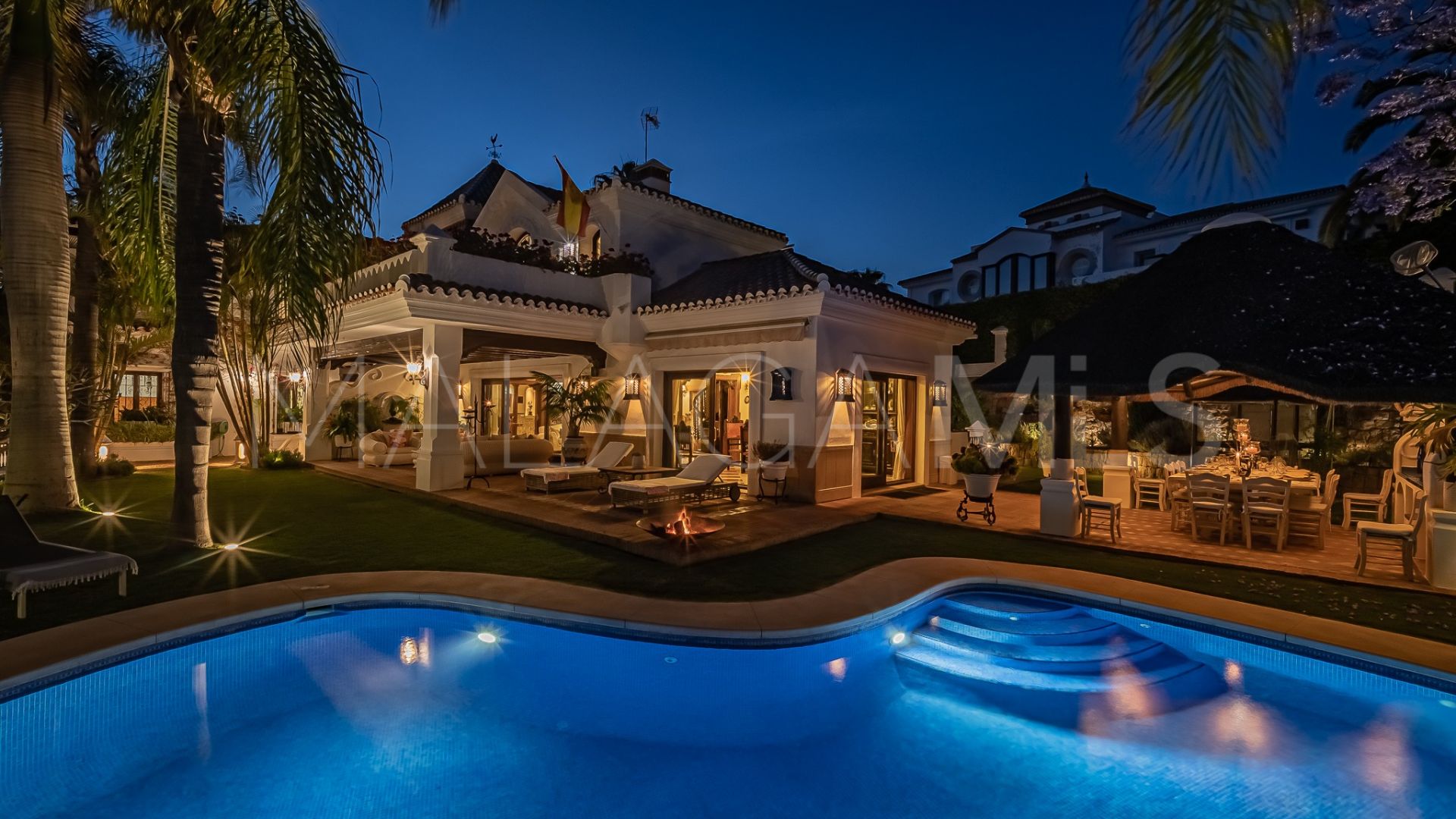 Villa for sale in Bahia de Marbella