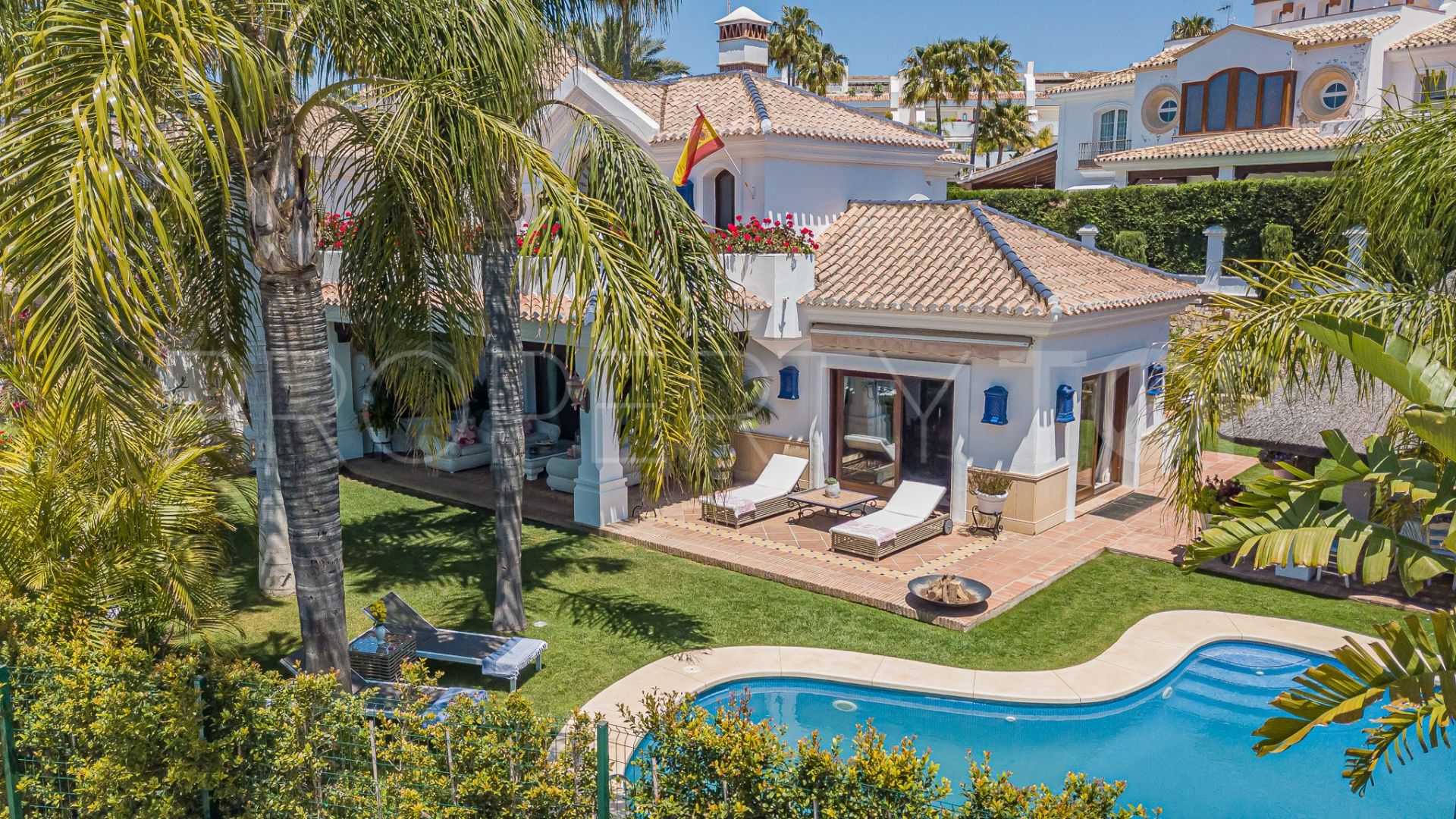 Villa en venta en Bahia de Marbella