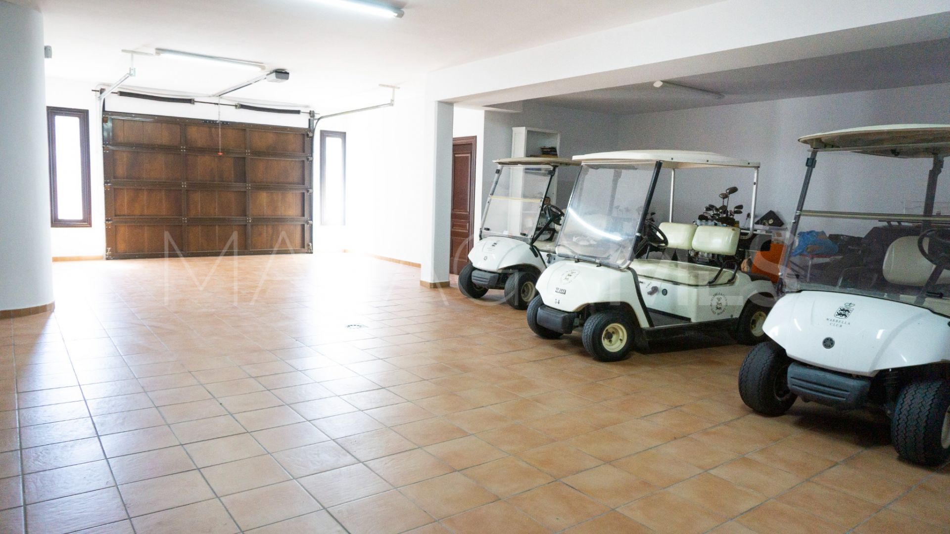 Villa de 5 bedrooms for sale in Marbella Club Golf Resort